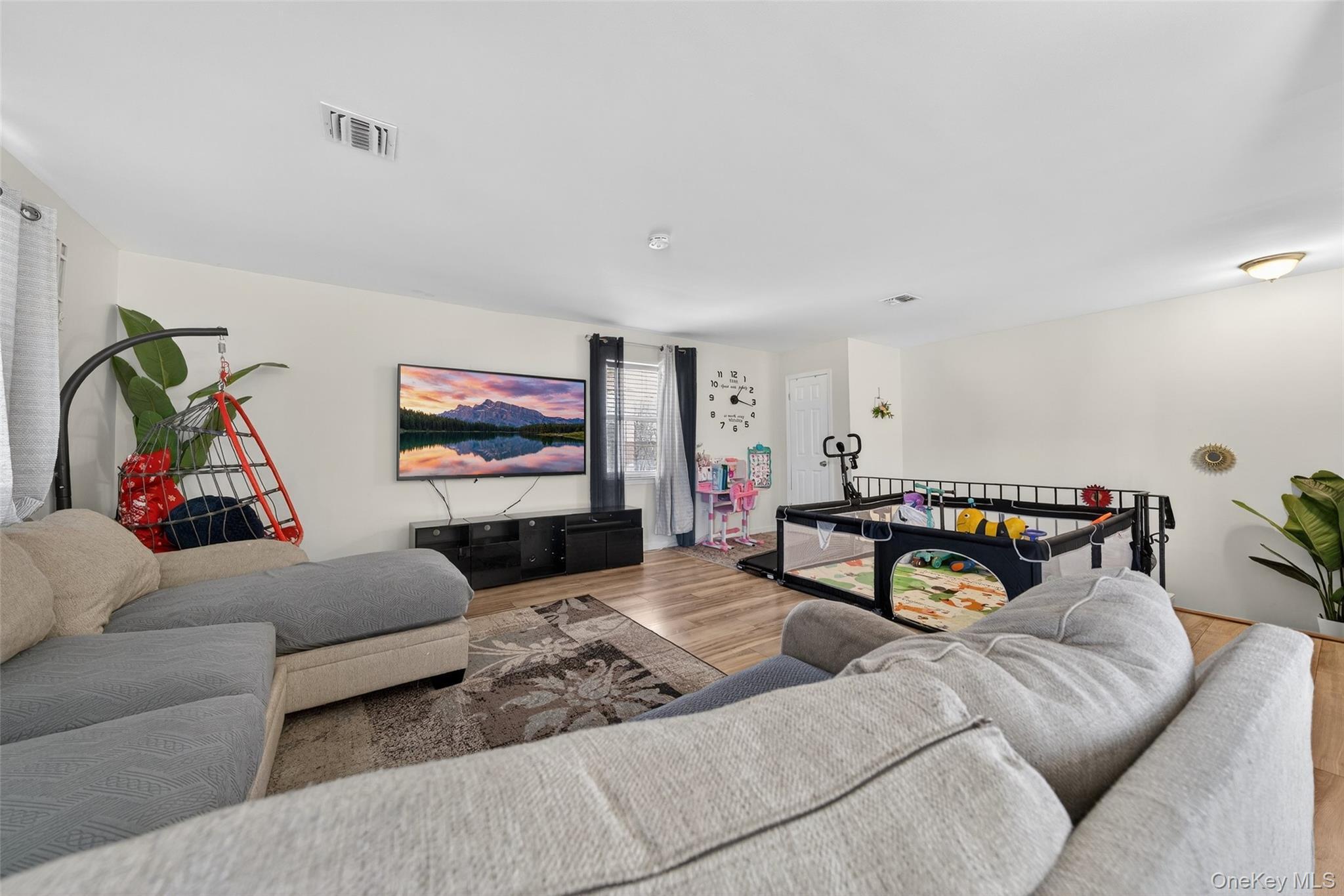 Condo Temple Hill  Orange County, NY 12553, MLS-973111-7