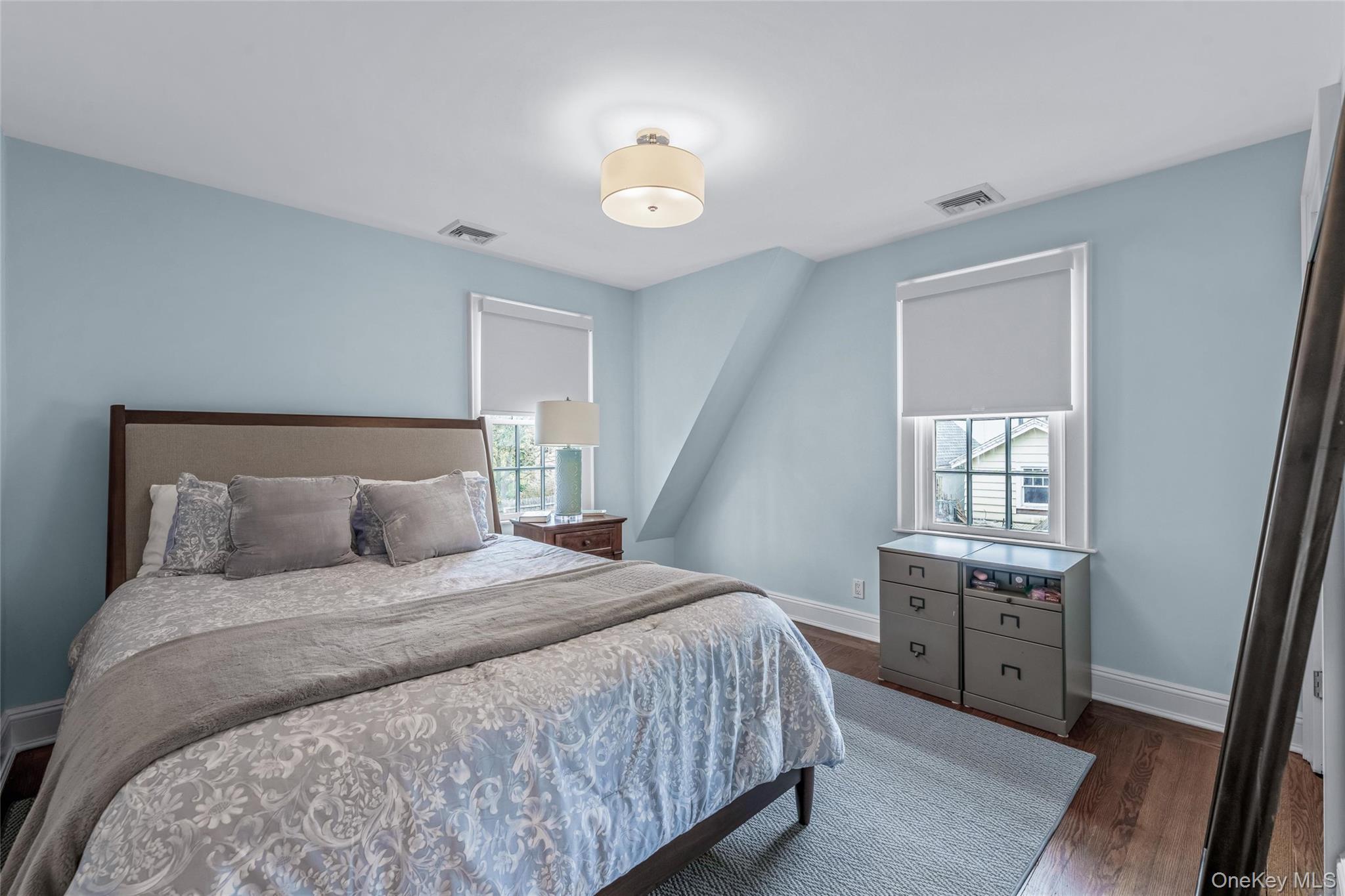 Single Family Manor  Queens, NY 11363, MLS-973119-11