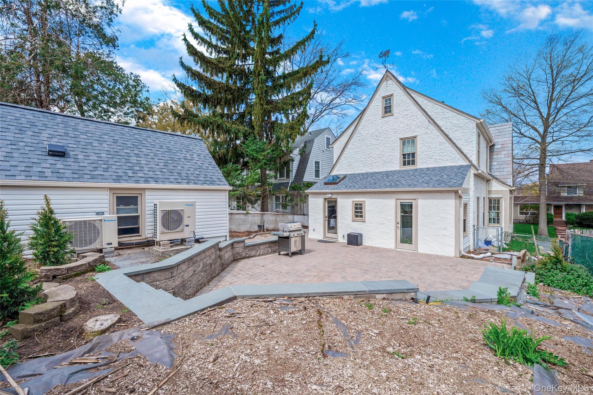 Single Family Manor  Queens, NY 11363, MLS-973119-22