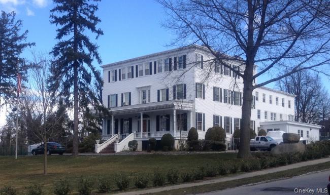 Single Family Manor  Queens, NY 11363, MLS-973119-27