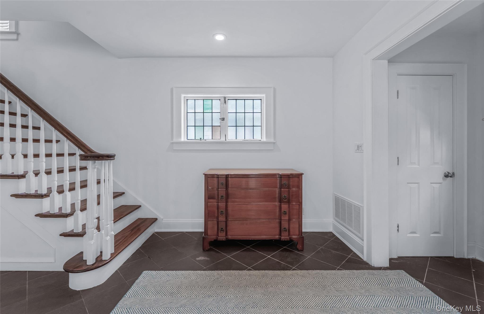 Single Family Manor  Queens, NY 11363, MLS-973119-3