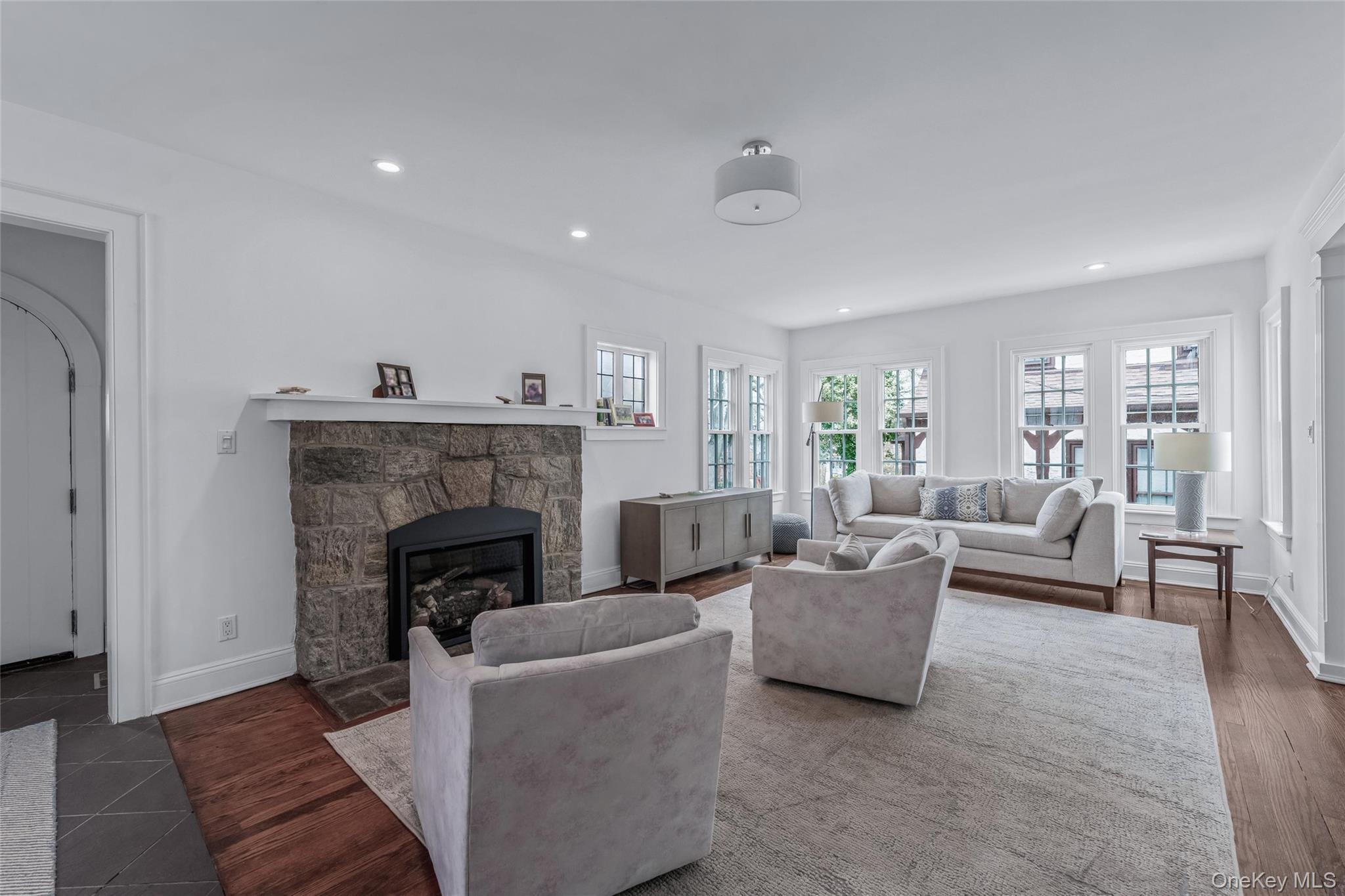 Single Family Manor  Queens, NY 11363, MLS-973119-5