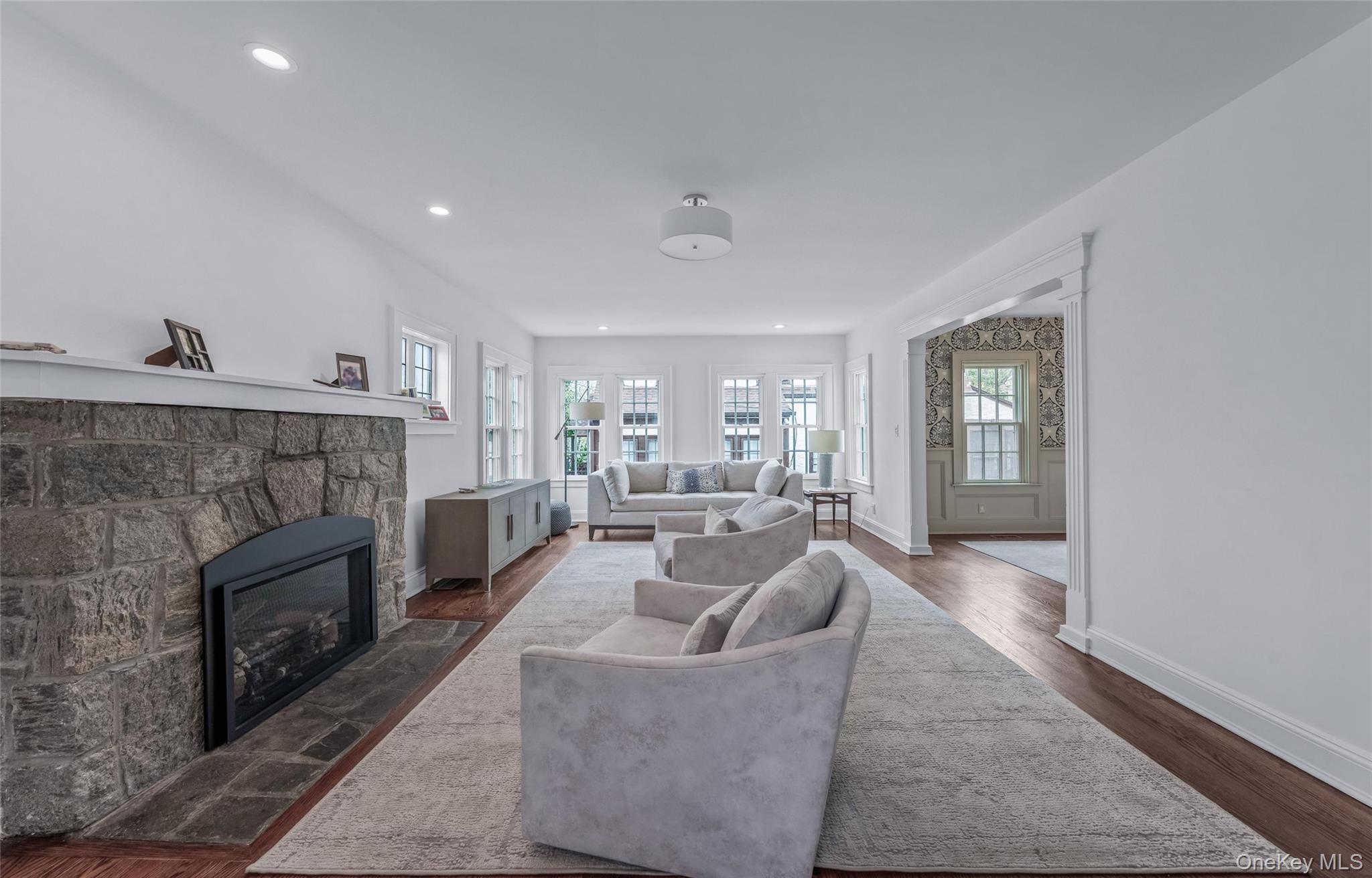 Single Family Manor  Queens, NY 11363, MLS-973119-6