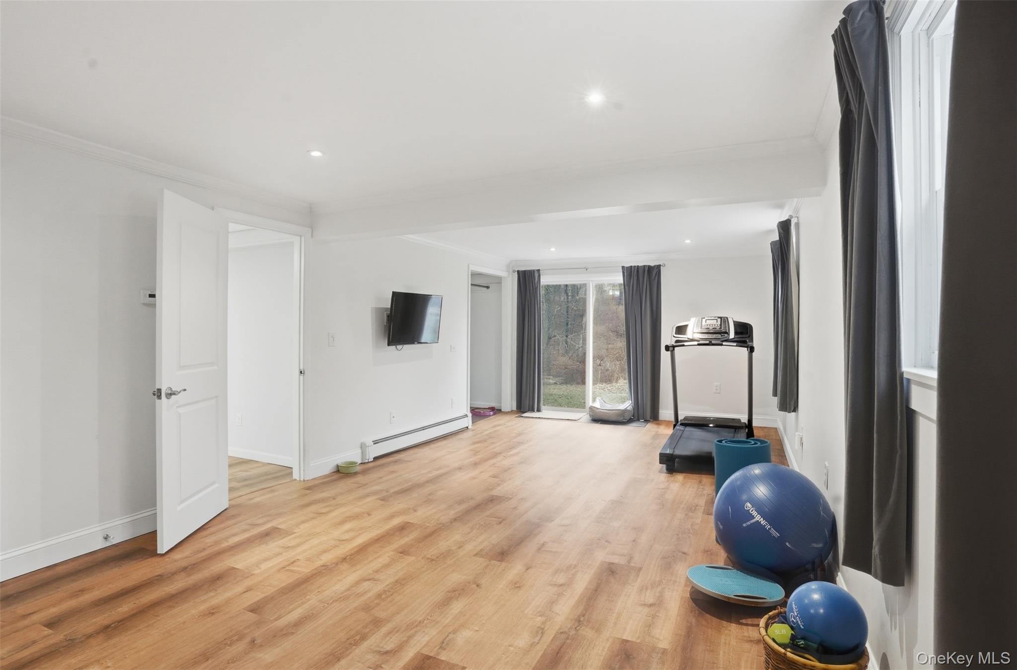 Single Family Kipsbergen  Dutchess County, NY 12572, MLS-973136-24