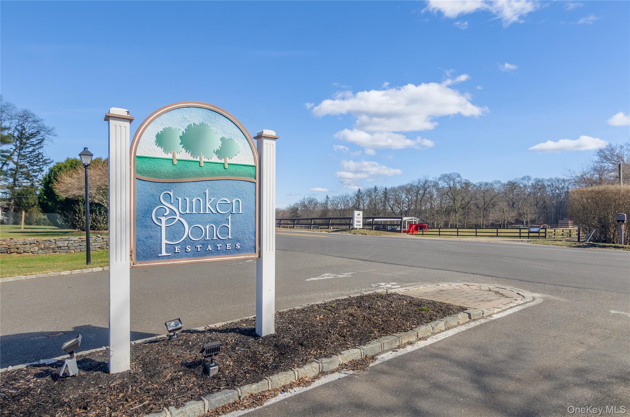 Condo Amen  Suffolk County, NY 11901, MLS-973137-2