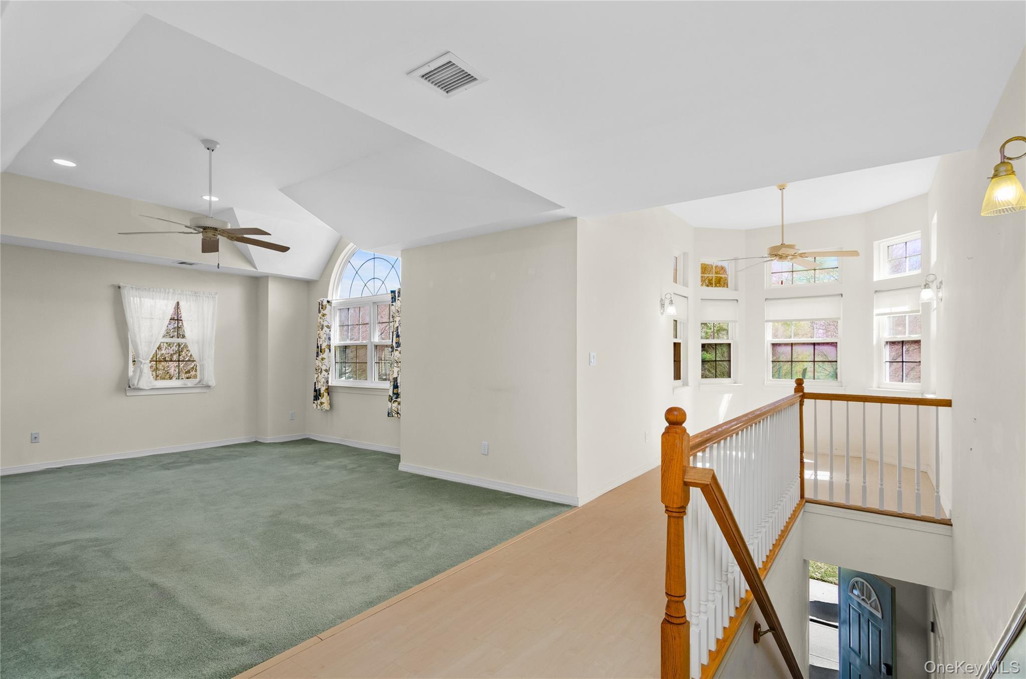 Condo Amen  Suffolk County, NY 11901, MLS-973137-5