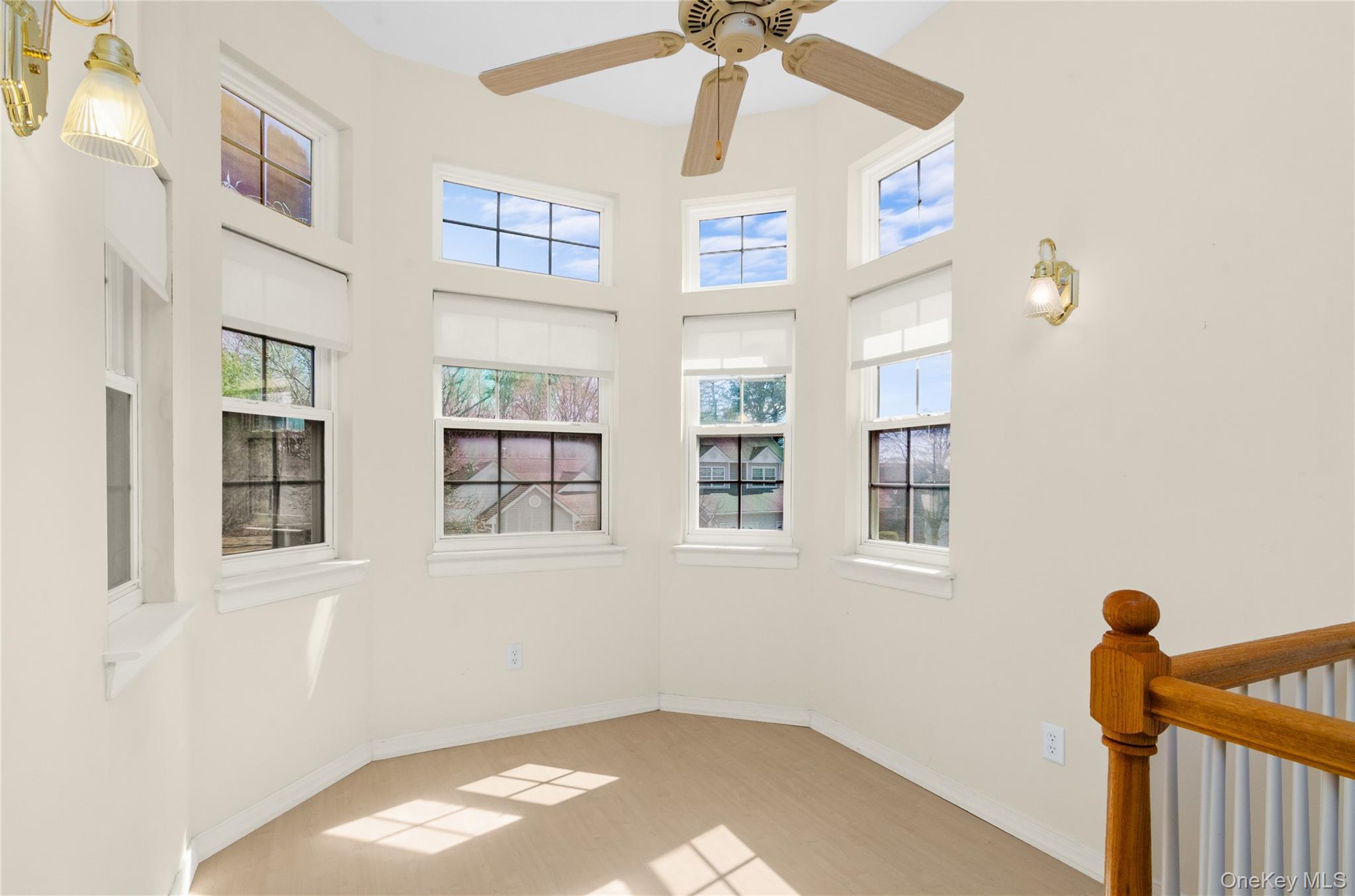 Condo Amen  Suffolk County, NY 11901, MLS-973137-6