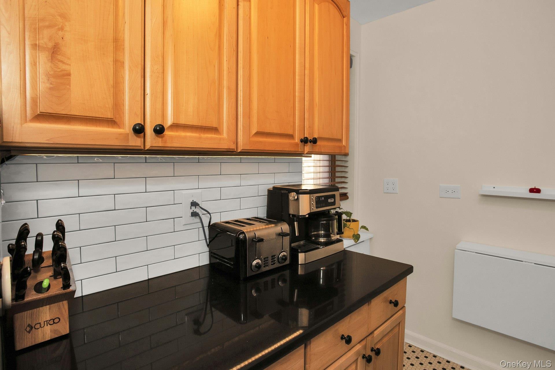 Coop 81st  Queens, NY 11372, MLS-973141-10