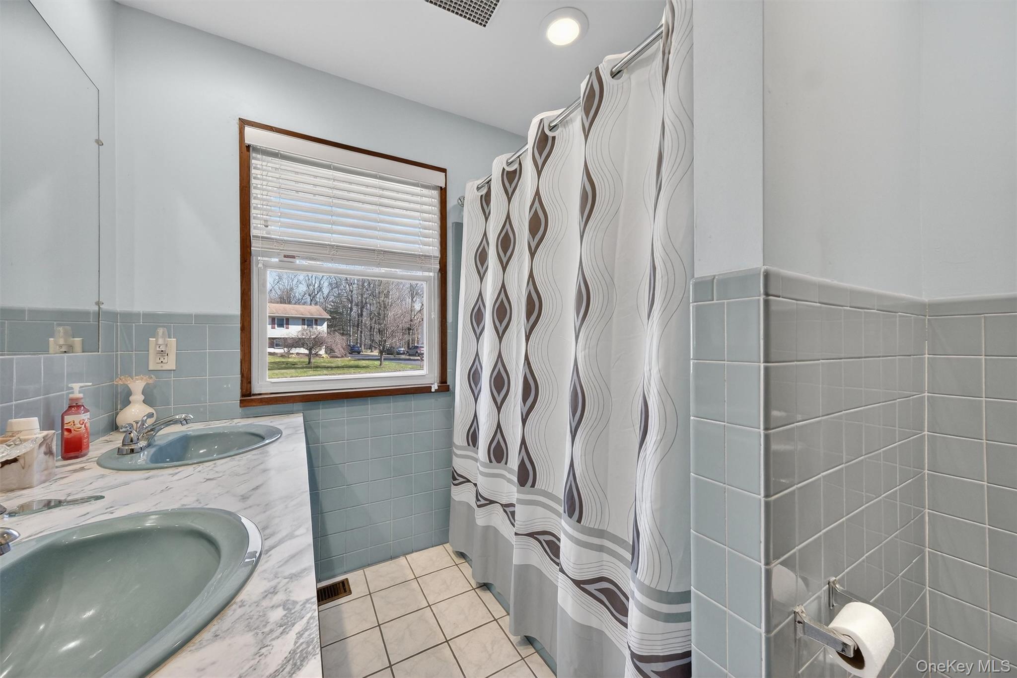 Single Family Sachson  Dutchess County, NY 12590, MLS-973164-22