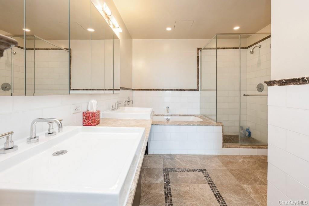 Condo Huguenot Westchester County, NY 10801, MLS-973172-11