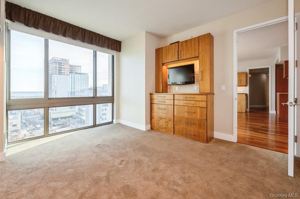 Condo Huguenot Westchester County, NY 10801, MLS-973172-12