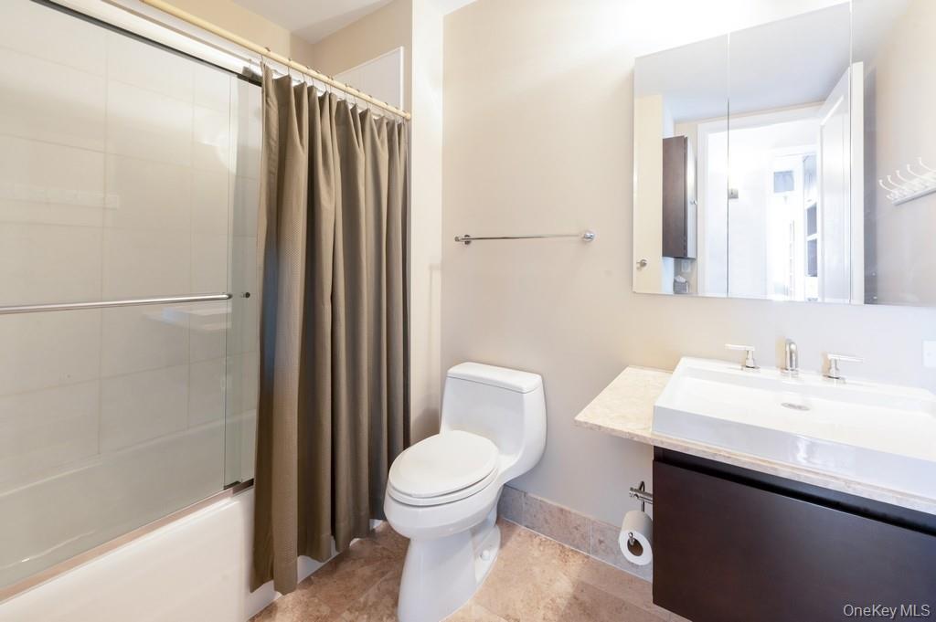 Condo Huguenot Westchester County, NY 10801, MLS-973172-15