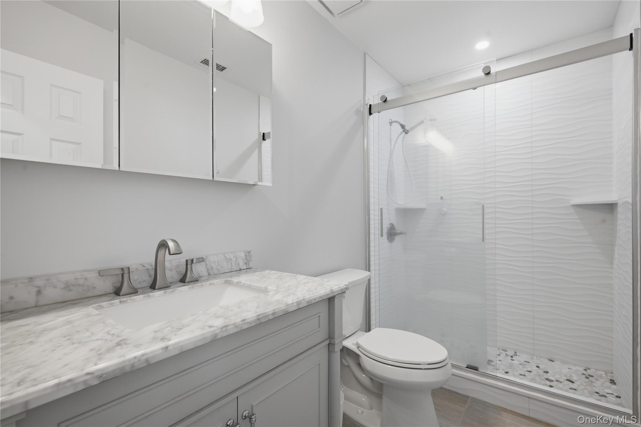 Condo Thomas  Suffolk County, NY 11733, MLS-973173-16