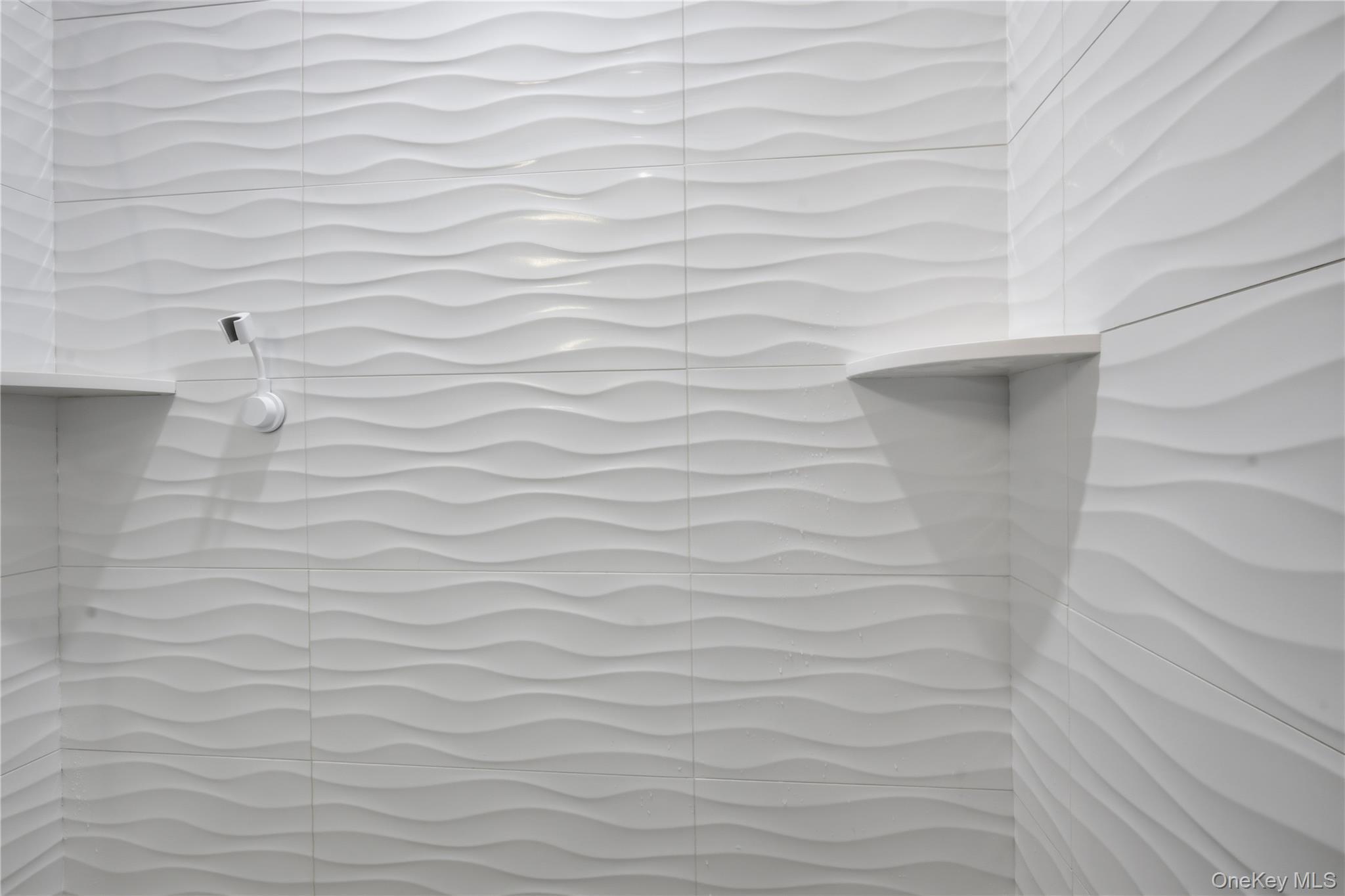 Condo Thomas  Suffolk County, NY 11733, MLS-973173-17