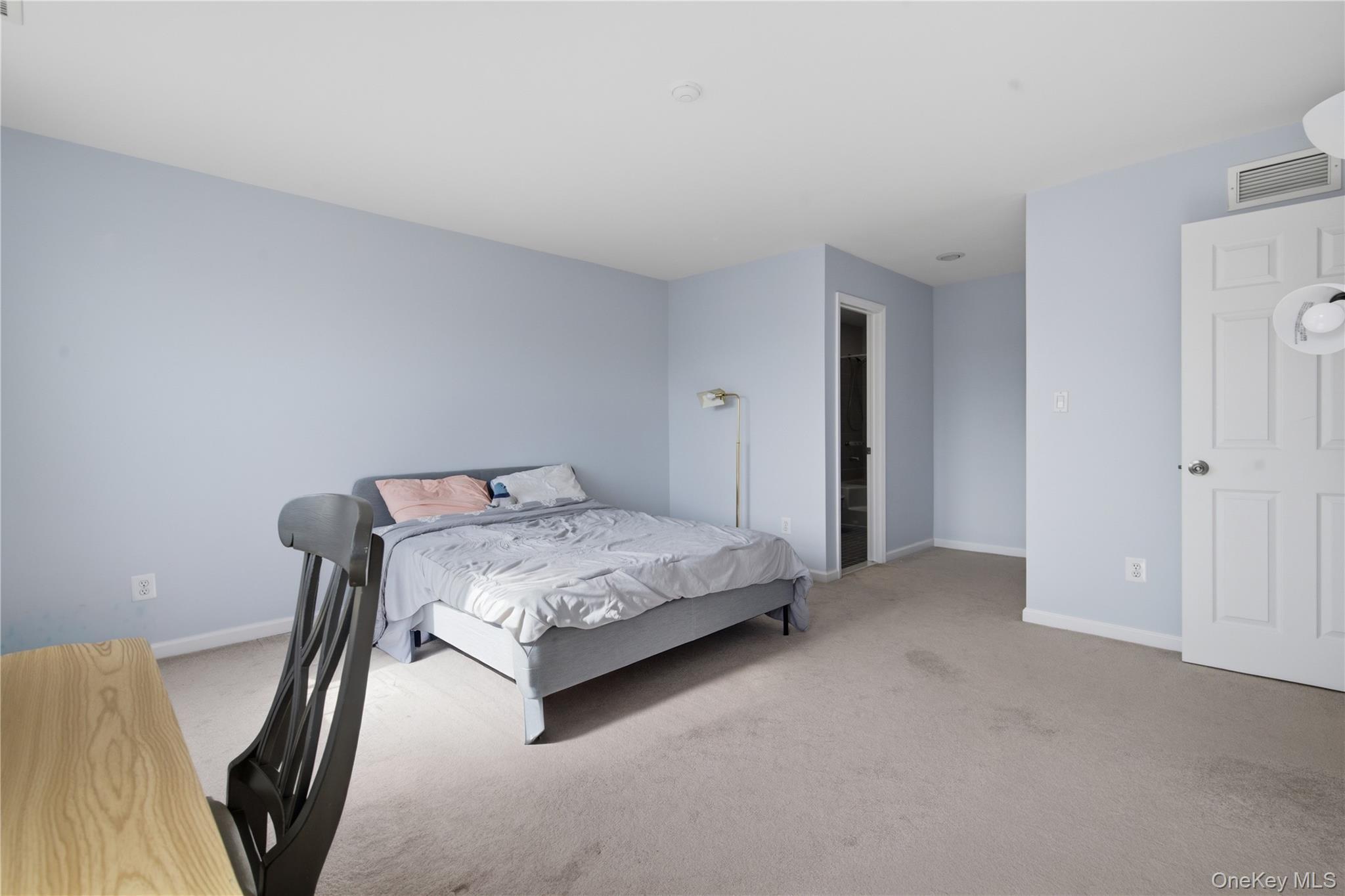 Condo Thomas  Suffolk County, NY 11733, MLS-973173-19