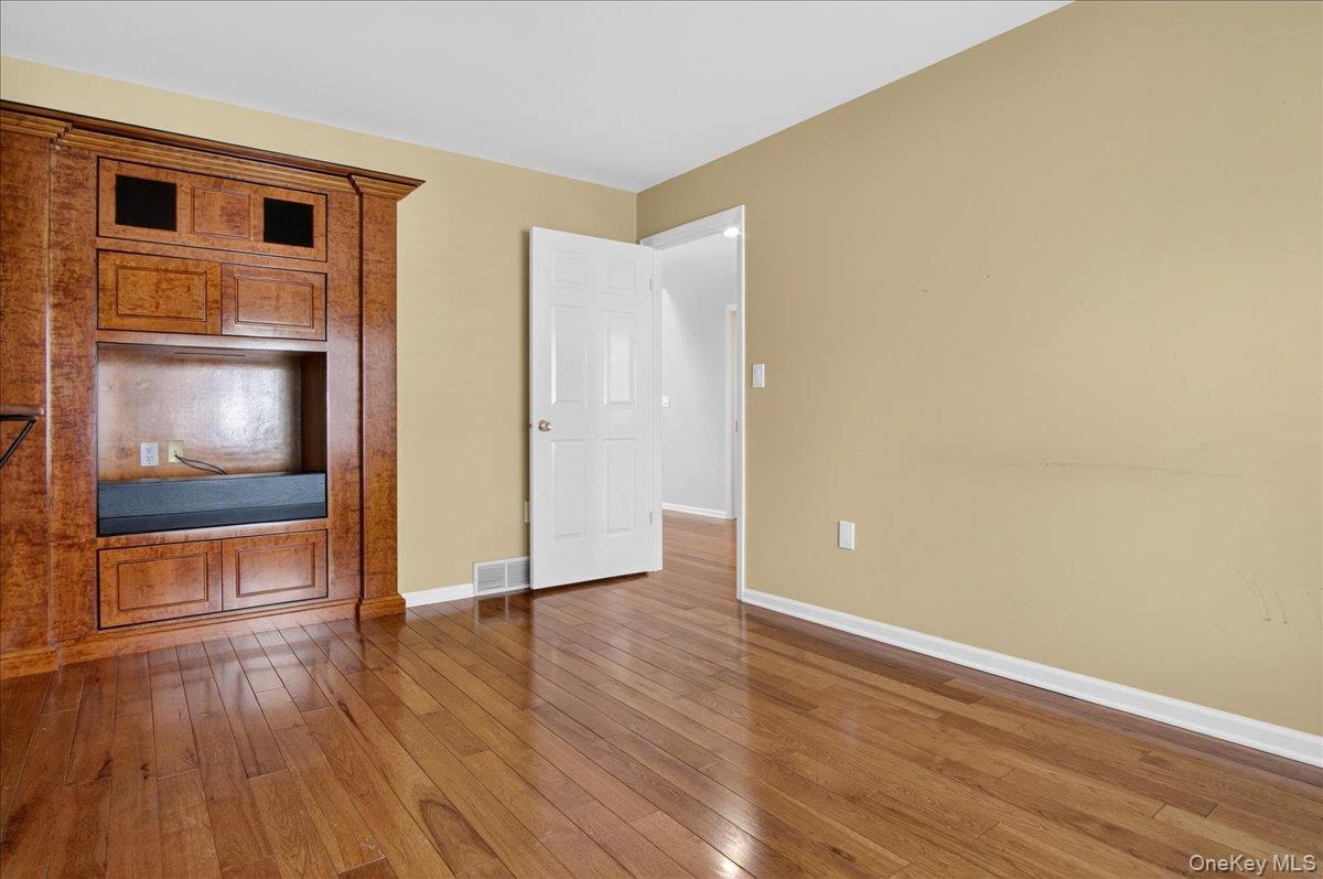 Single Family Terrace  Out Of Area, NY 12866, MLS-973185-21