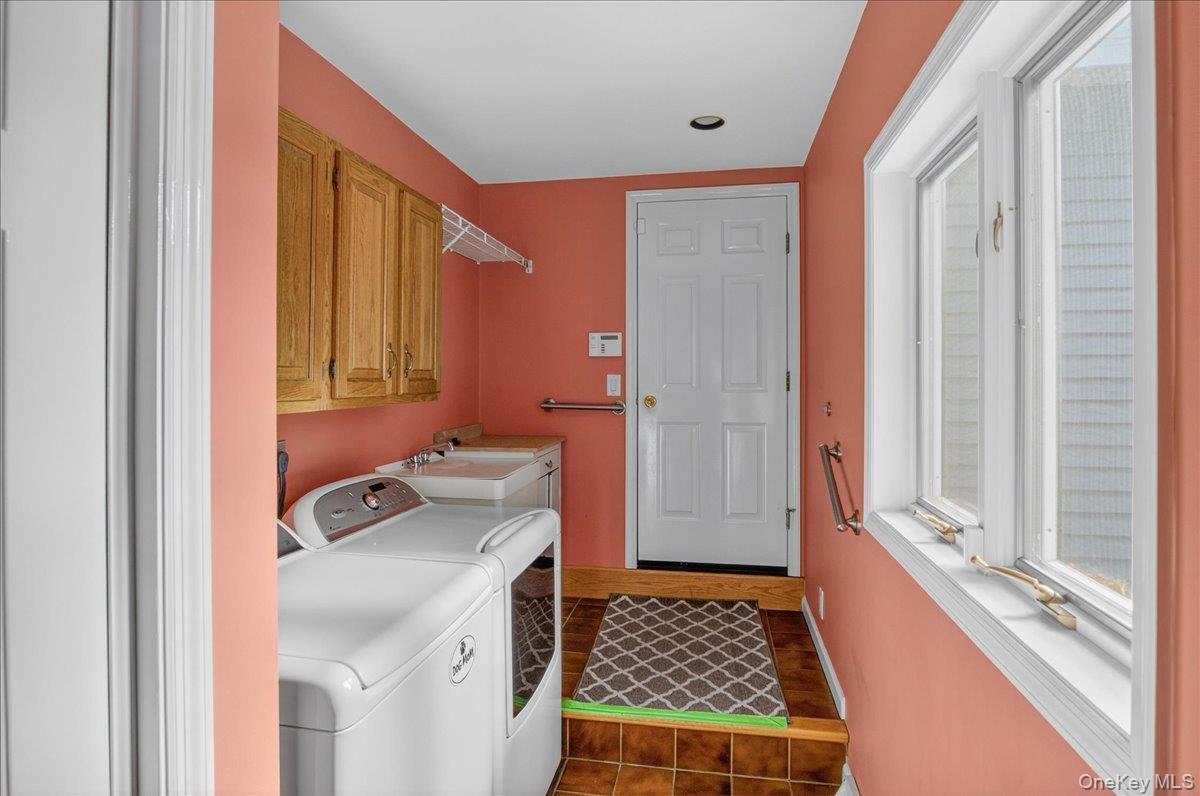 Single Family Terrace  Out Of Area, NY 12866, MLS-973185-23