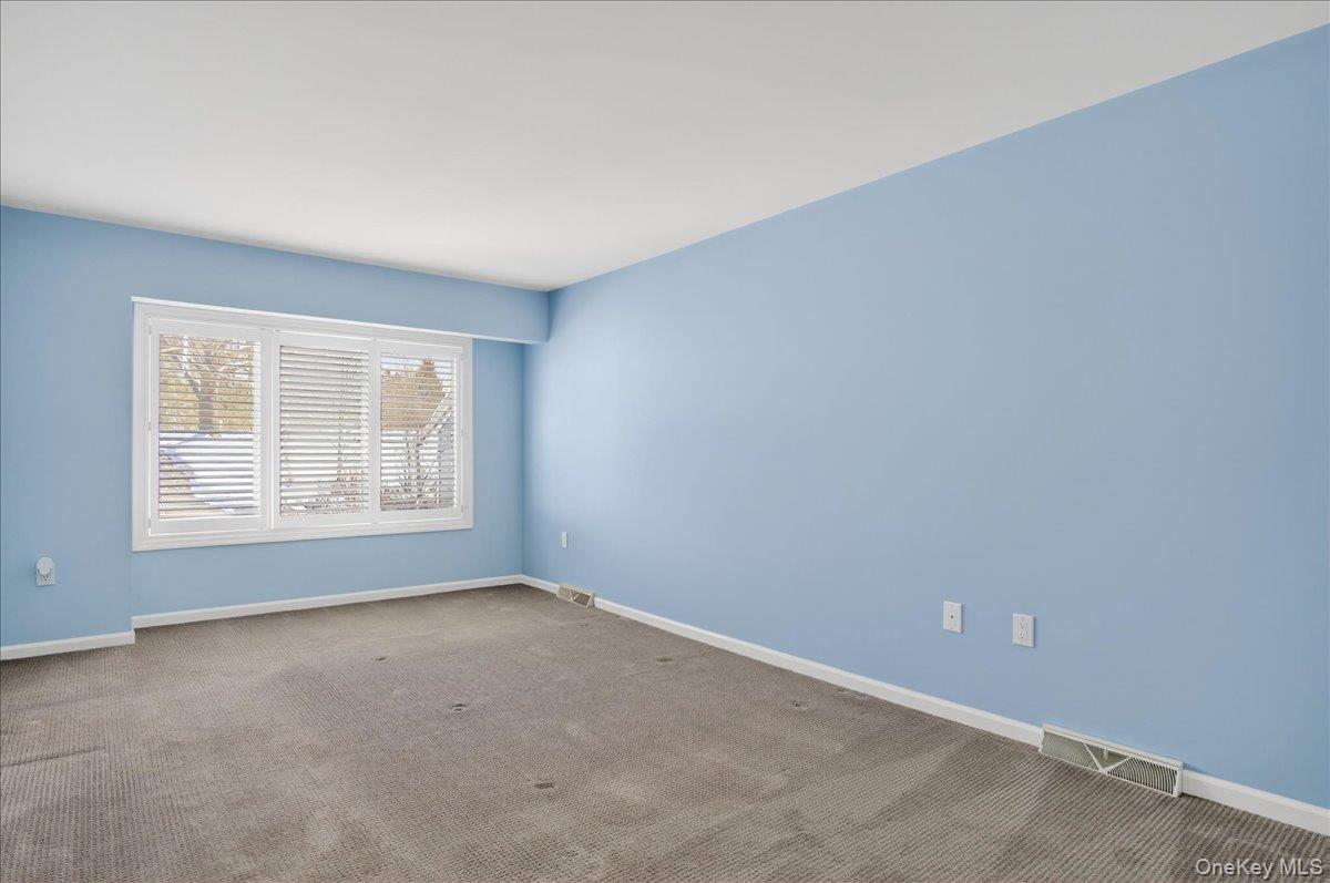 Single Family Terrace  Out Of Area, NY 12866, MLS-973185-33