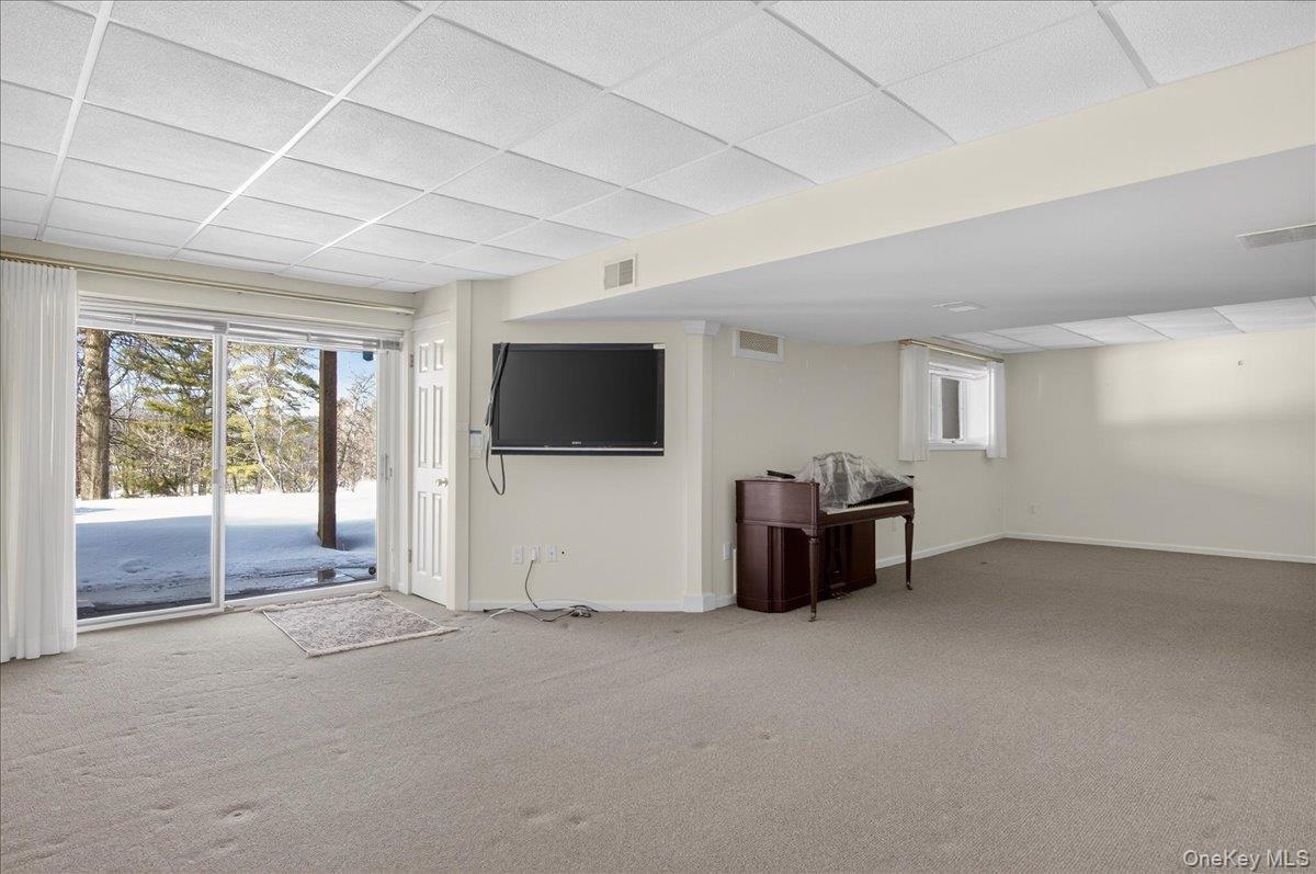 Single Family Terrace  Out Of Area, NY 12866, MLS-973185-38