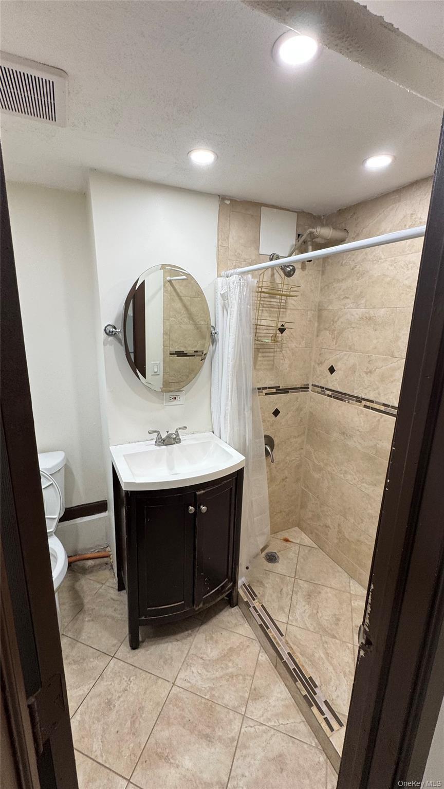 Apartment 98th  Brooklyn, NY 11236, MLS-973187-4