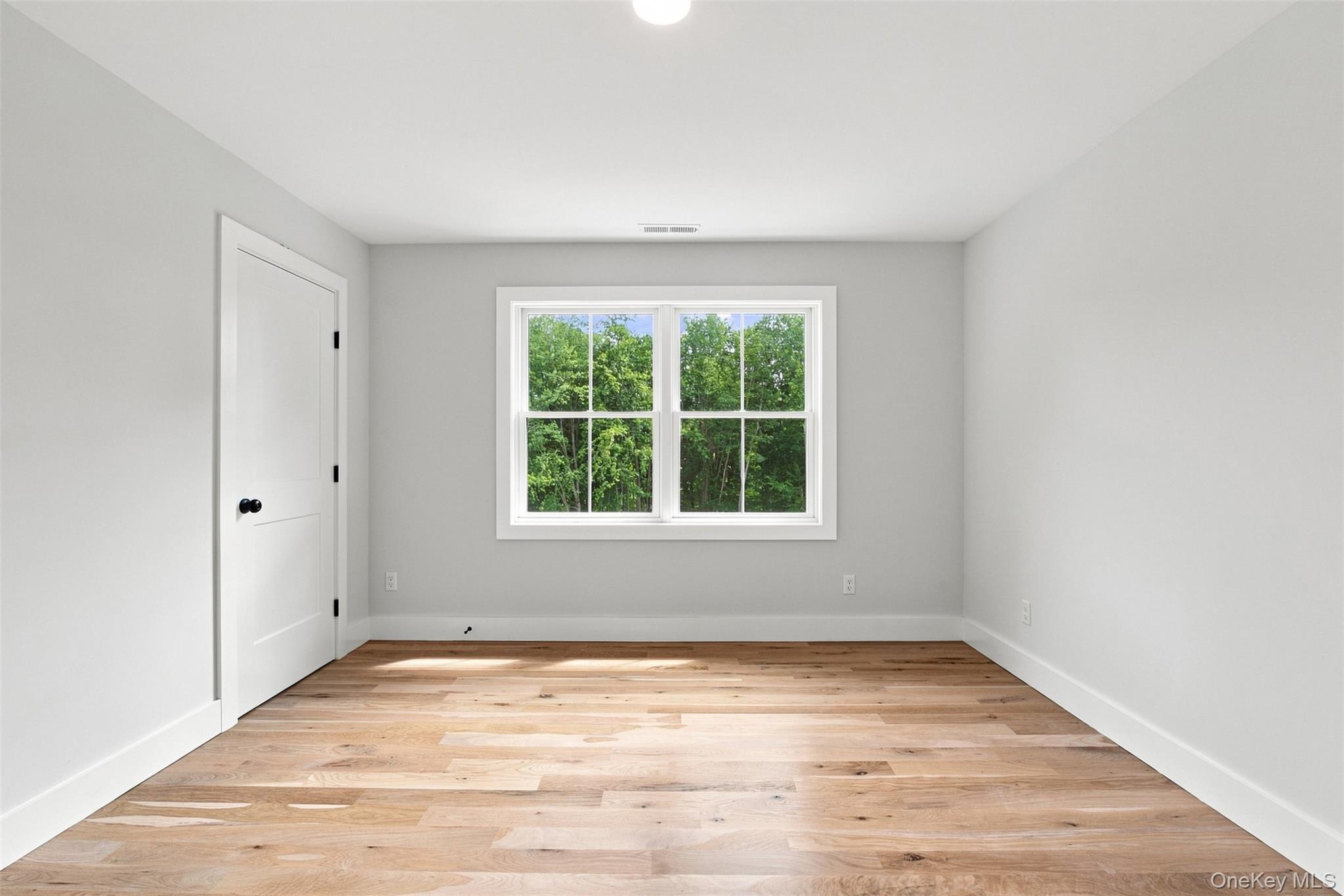 Single Family Mahopac Avenue  Westchester County, NY 10598, MLS-973209-25