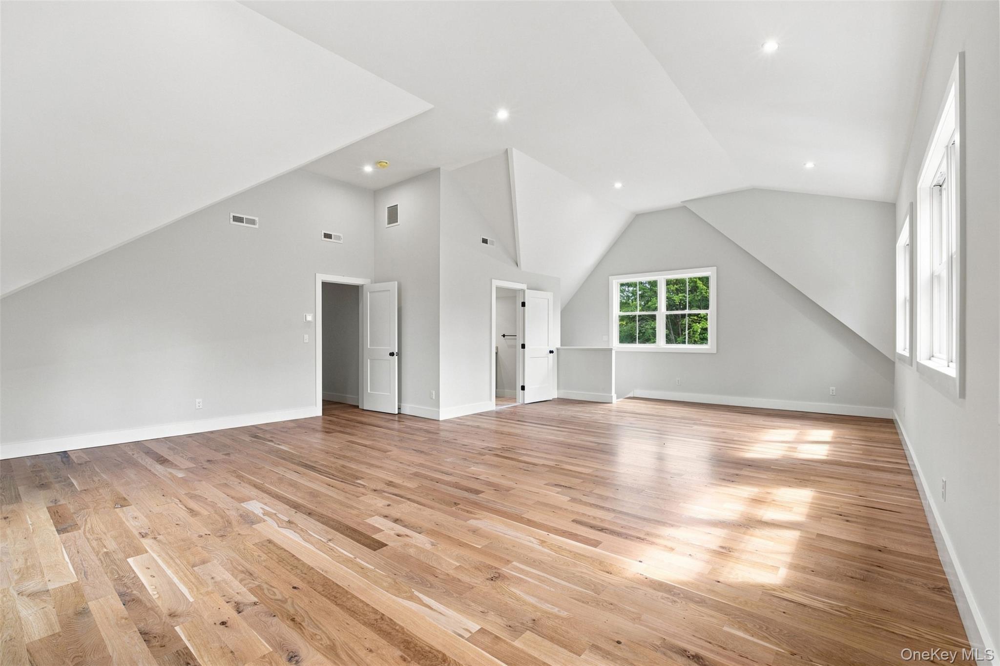 Single Family Mahopac Avenue  Westchester County, NY 10598, MLS-973209-32