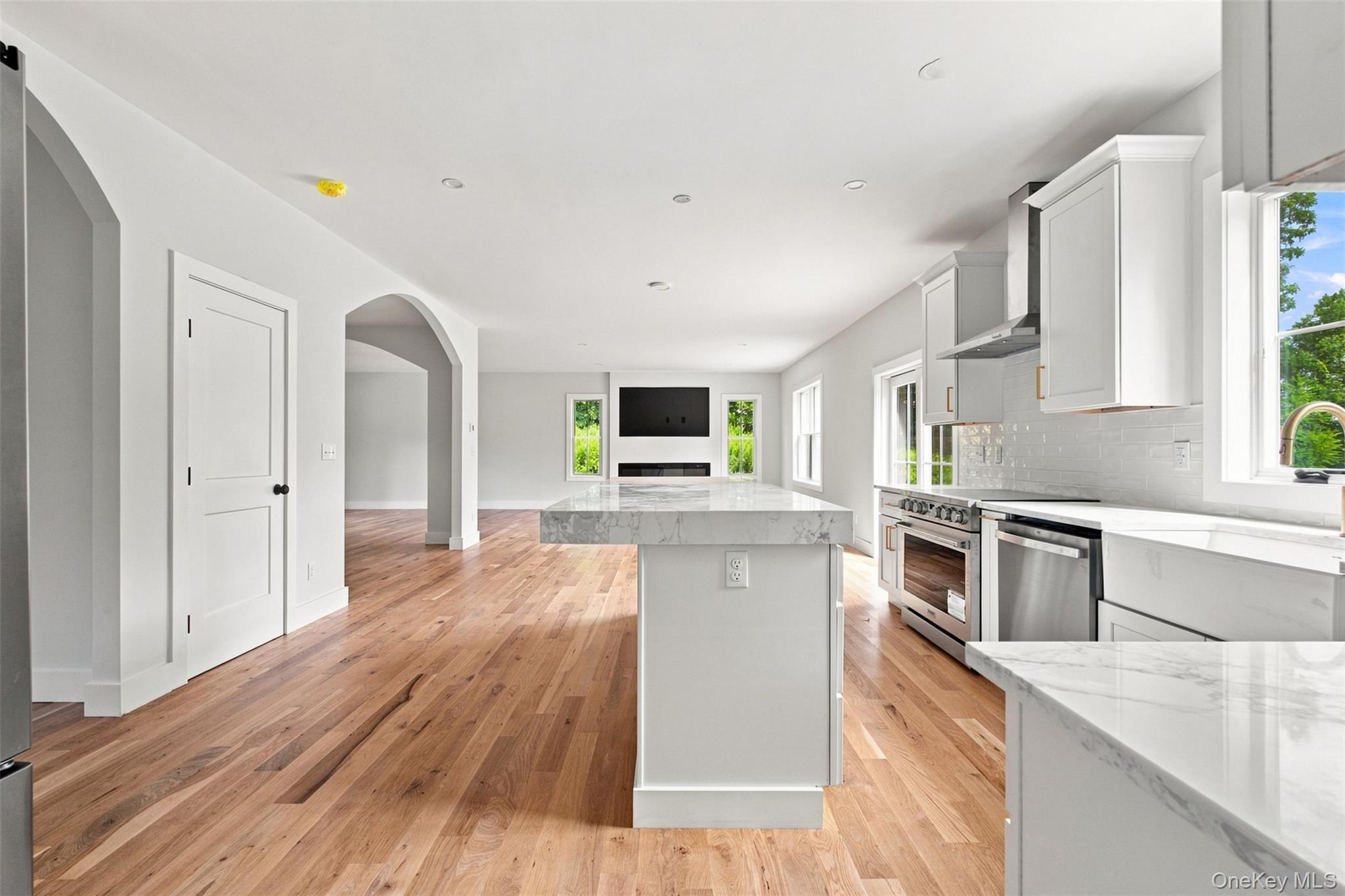 Single Family Mahopac Avenue  Westchester County, NY 10598, MLS-973209-5