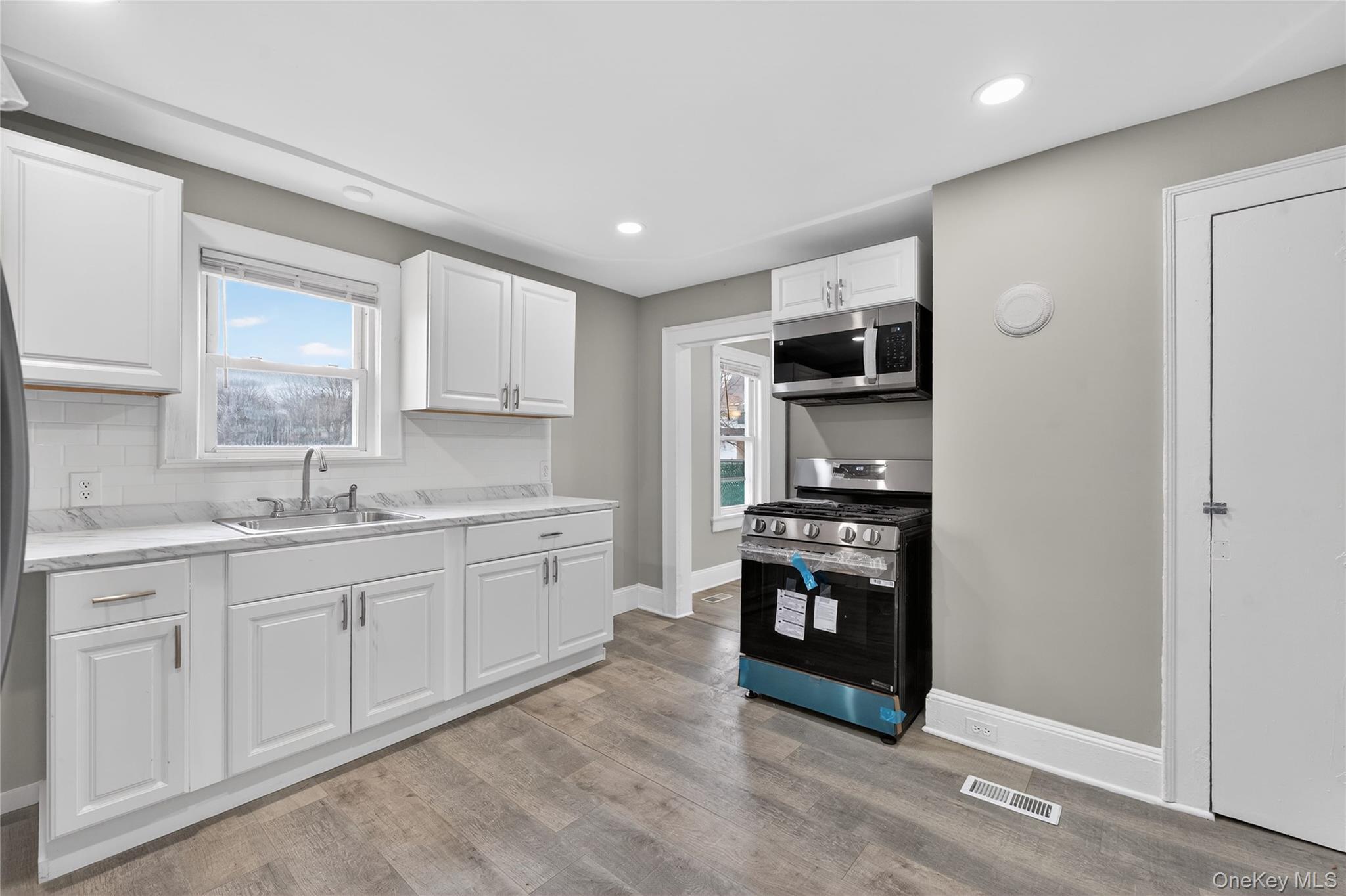 Single Family Maple  Suffolk County, NY 11776, MLS-973219-24