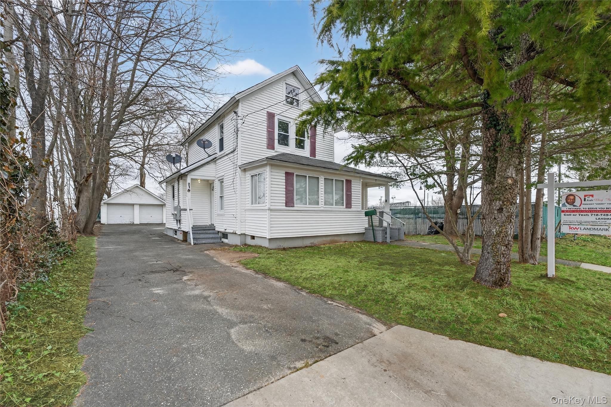 Single Family Maple  Suffolk County, NY 11776, MLS-973219-3