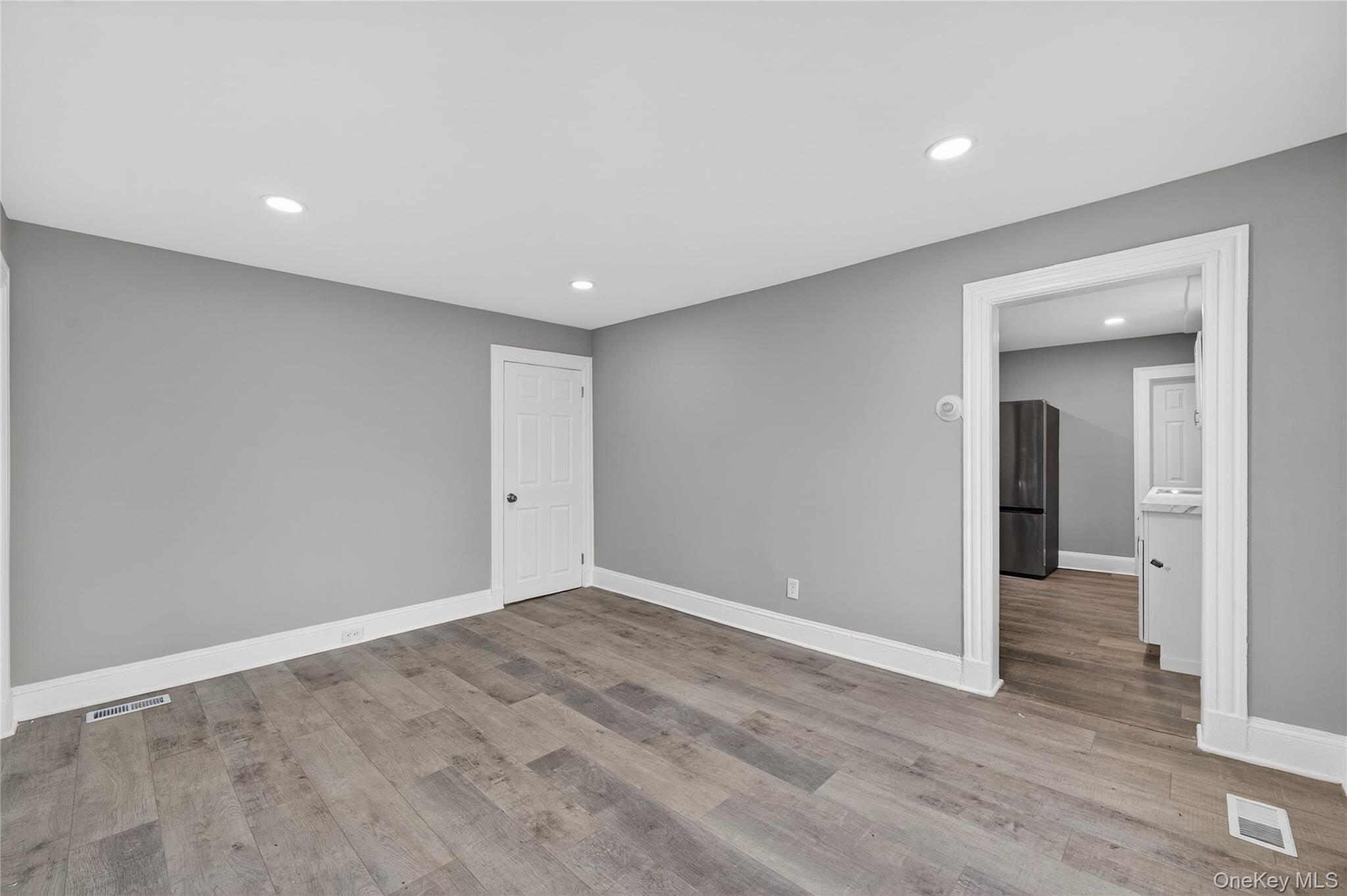 Single Family Maple  Suffolk County, NY 11776, MLS-973219-30