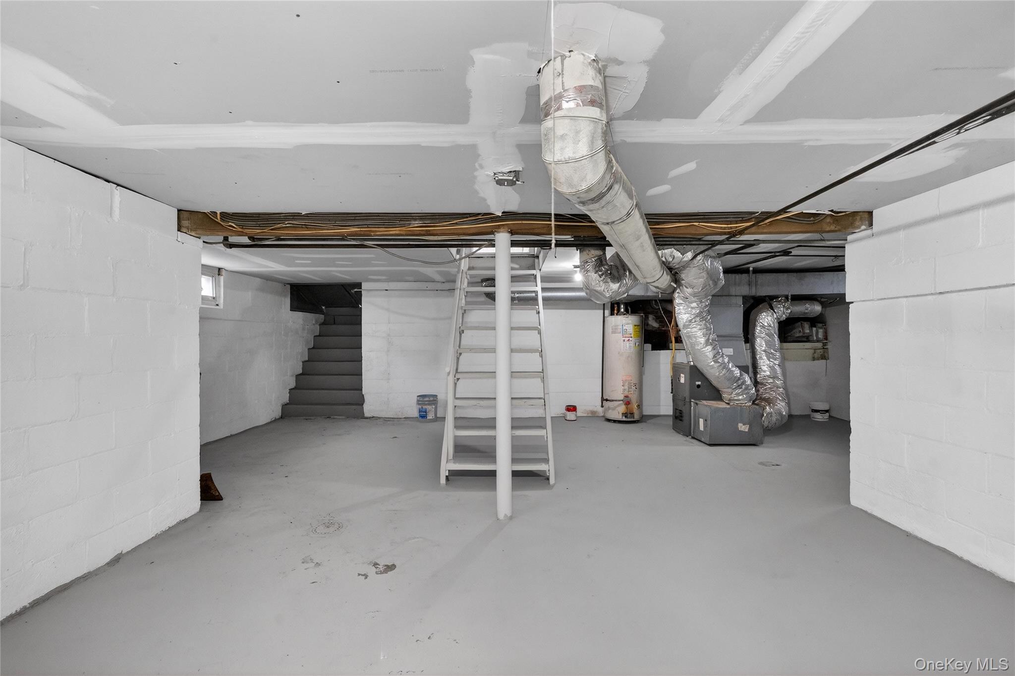 Single Family Maple  Suffolk County, NY 11776, MLS-973219-34