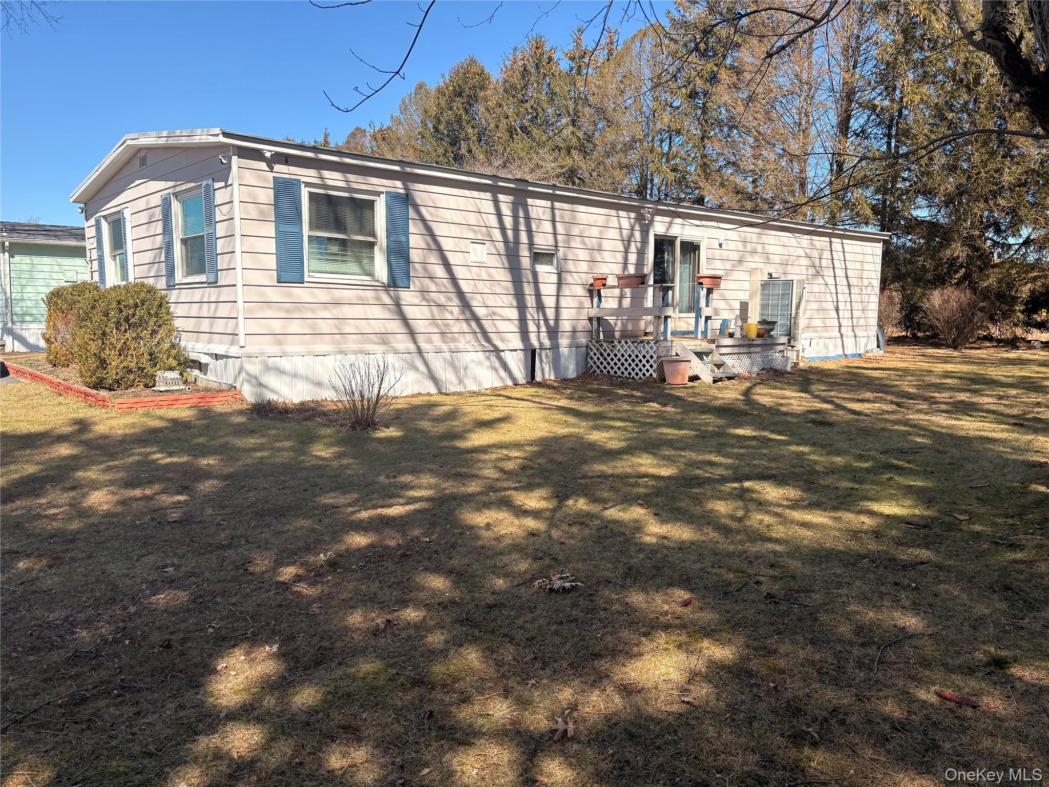 Single Family Fresh Pond  Suffolk County, NY 11933, MLS-973221-2