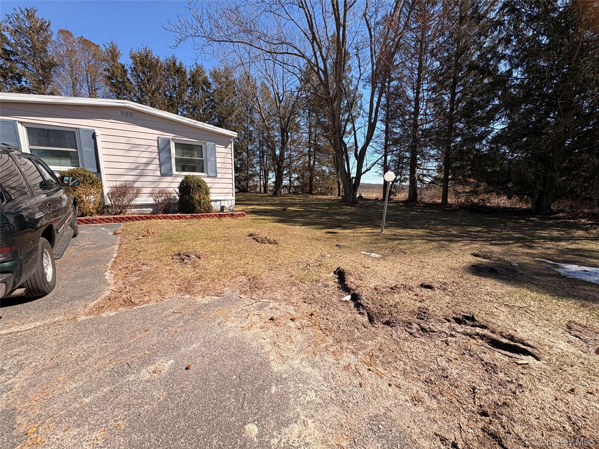 Single Family Fresh Pond  Suffolk County, NY 11933, MLS-973221-3