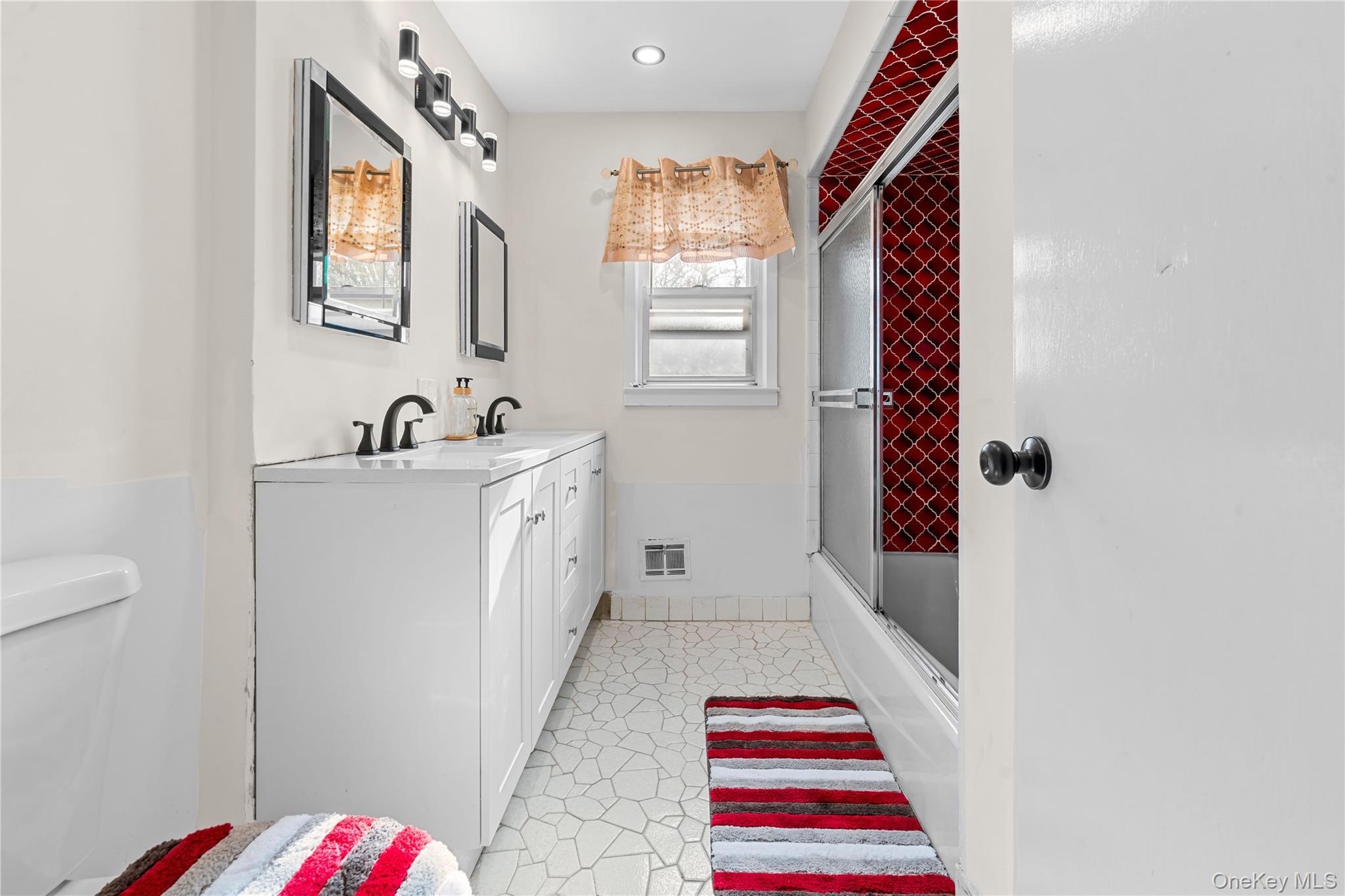 Single Family 180th  Queens, NY 11433, MLS-973230-30