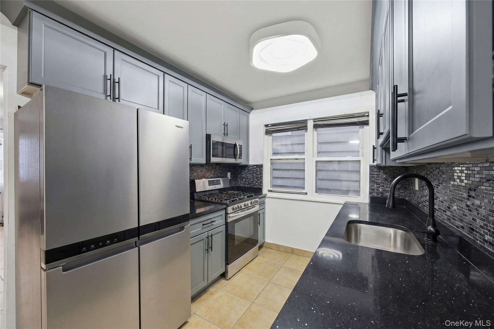 Single Family Kinsella Bronx, NY 10462, MLS-973243-24