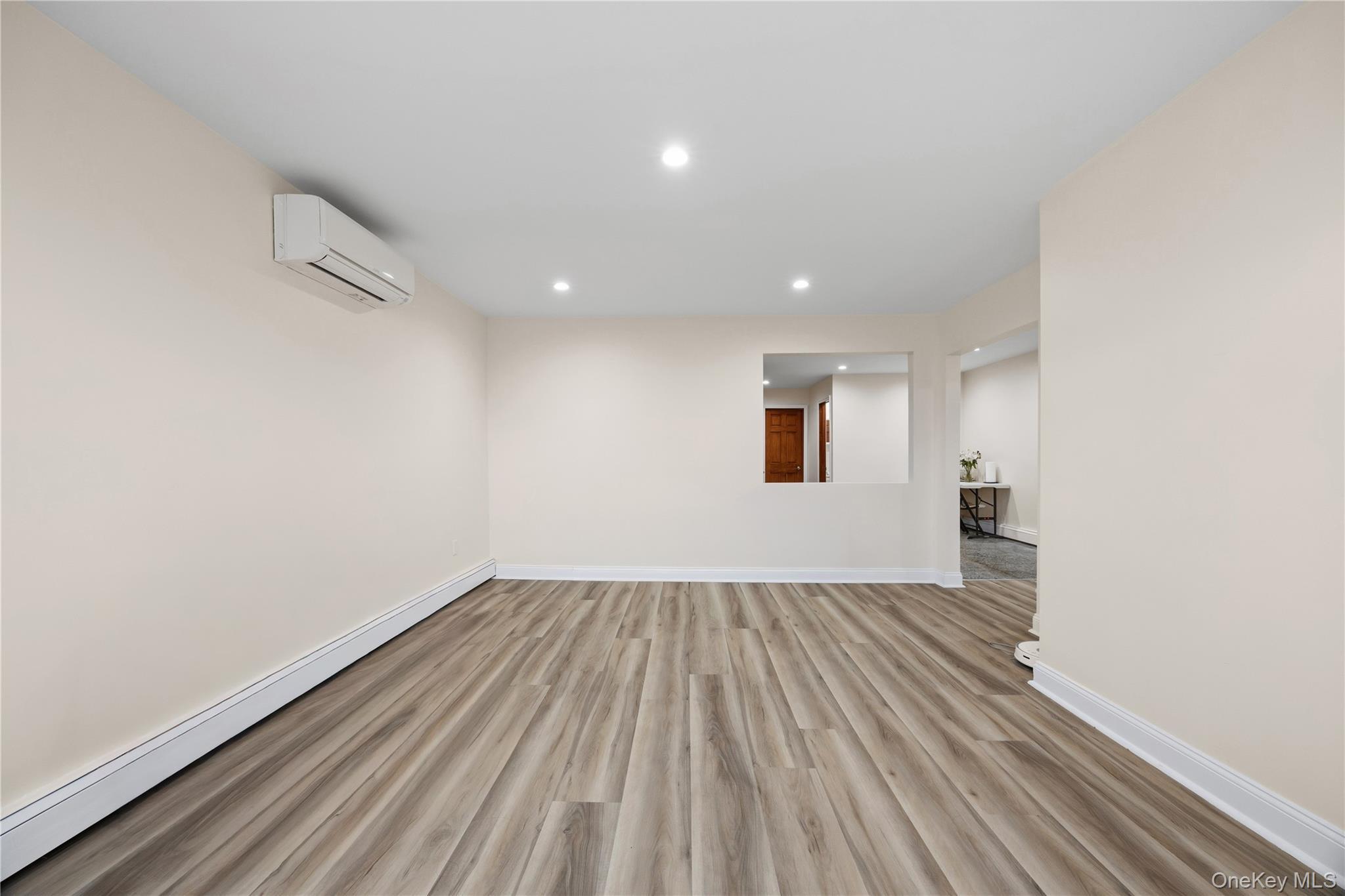 Single Family Kinsella Bronx, NY 10462, MLS-973243-27