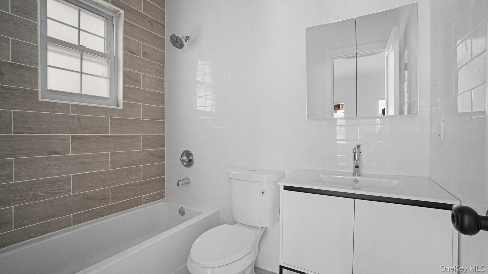 Single Family 234th  Bronx, NY 10470, MLS-973251-24