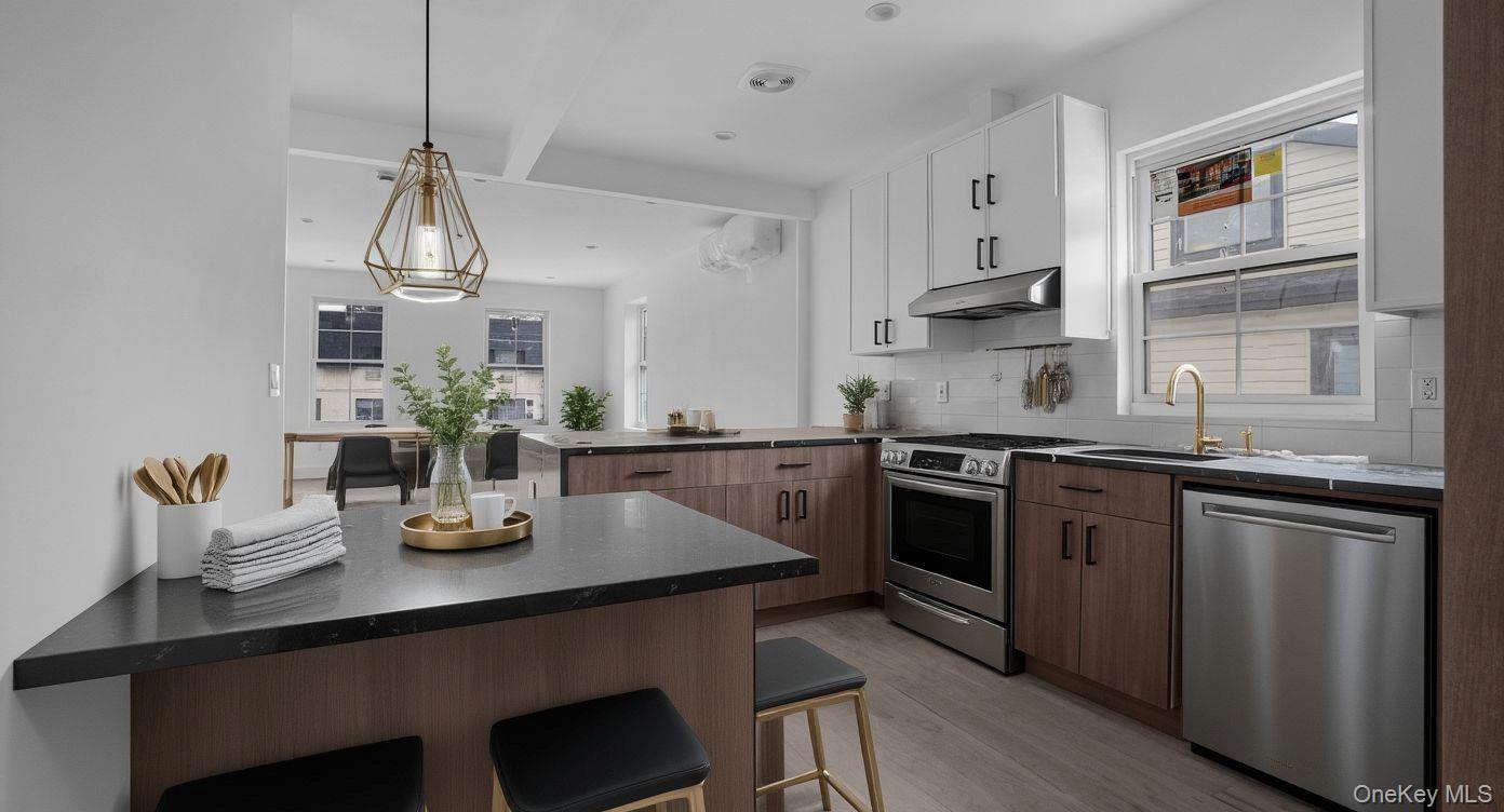 Single Family 234th  Bronx, NY 10470, MLS-973251-4