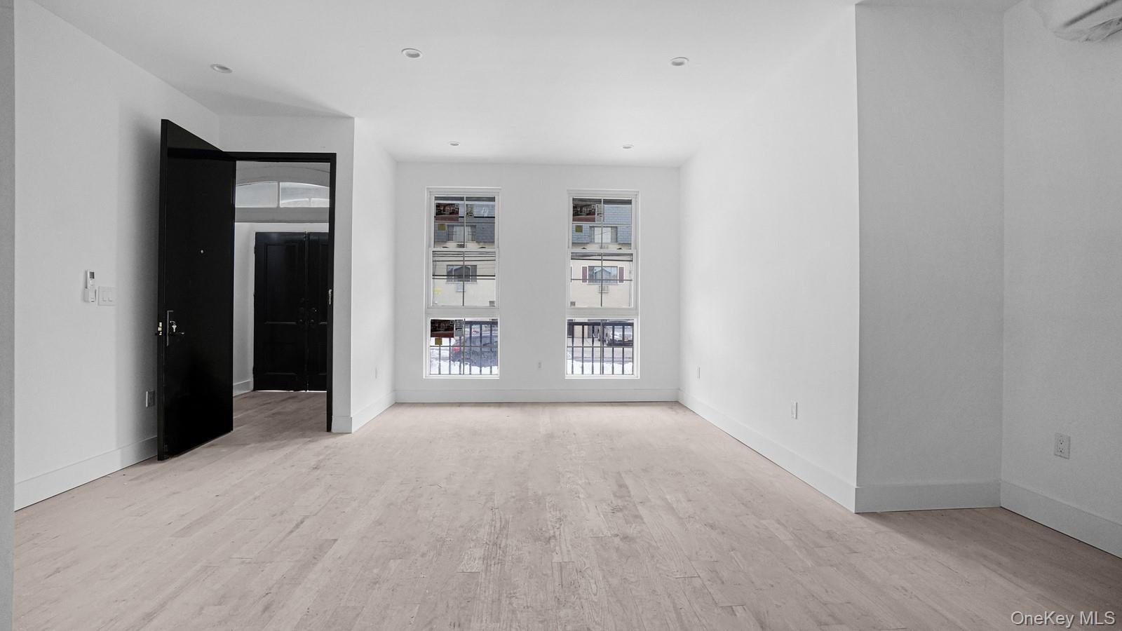 Single Family 234th  Bronx, NY 10470, MLS-973251-8