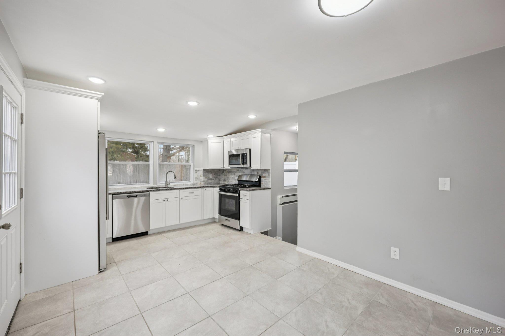 Single Family Cherry Suffolk County, NY 11722, MLS-973258-10