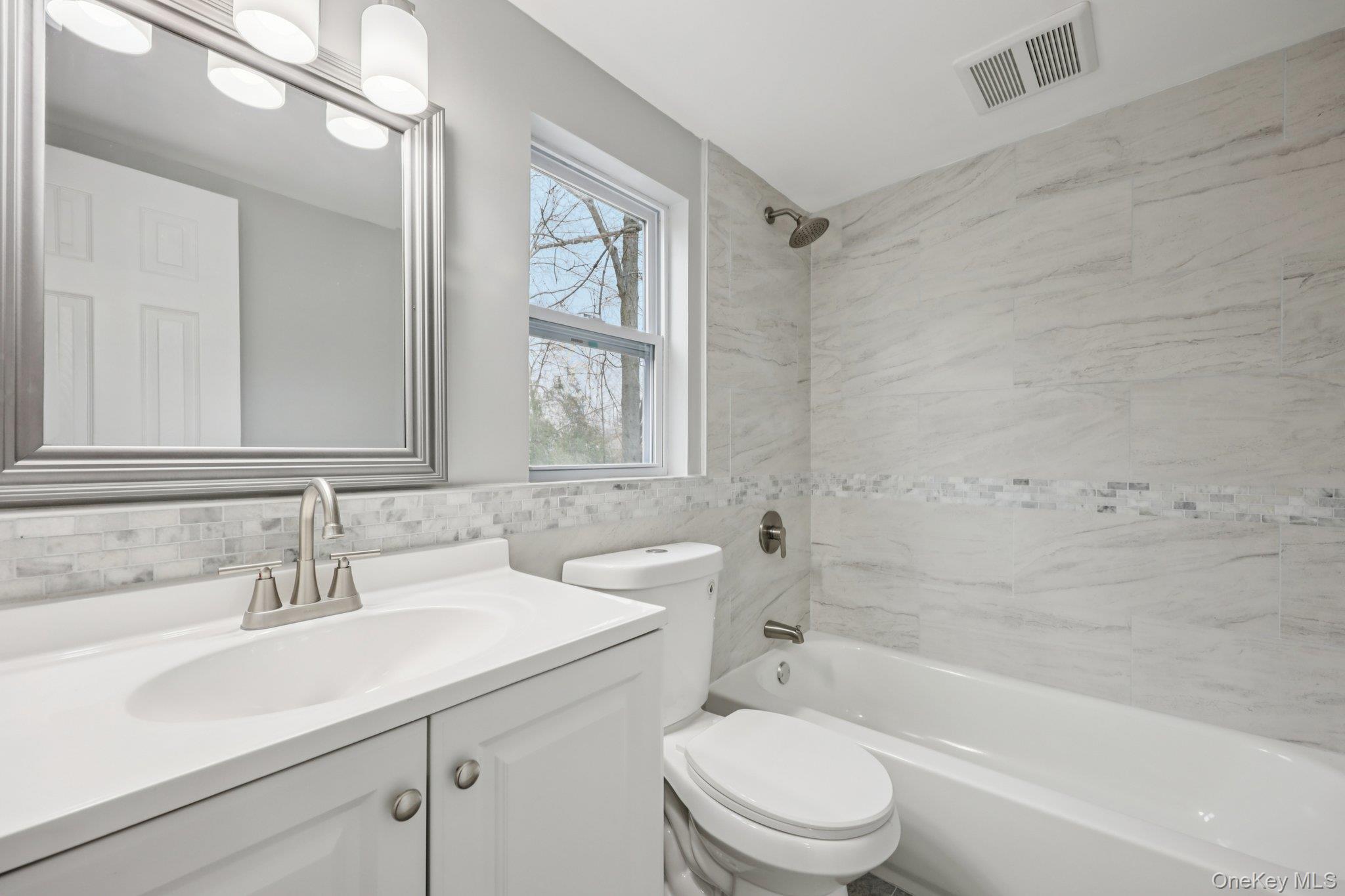 Single Family Cherry Suffolk County, NY 11722, MLS-973258-28