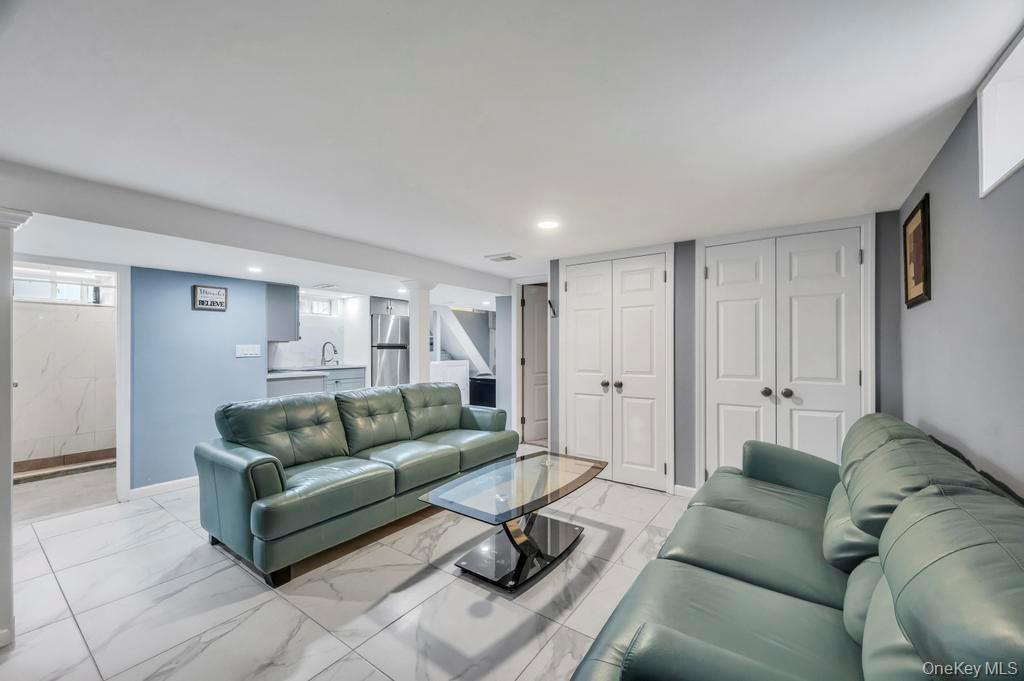 Single Family 227th  Queens, NY 11413, MLS-973265-21