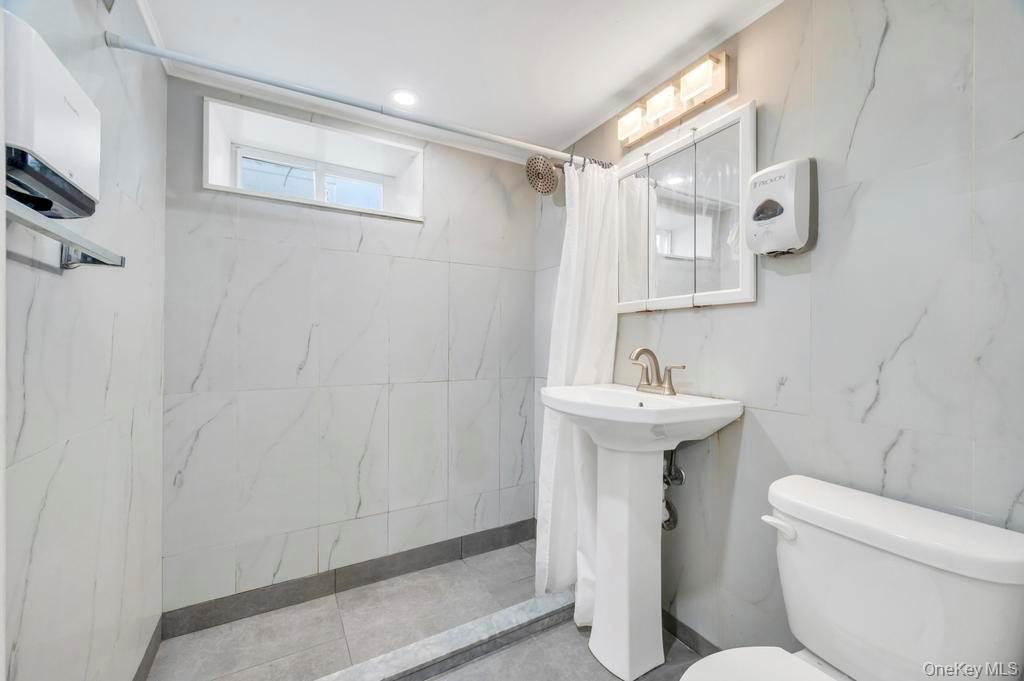 Single Family 227th  Queens, NY 11413, MLS-973265-22