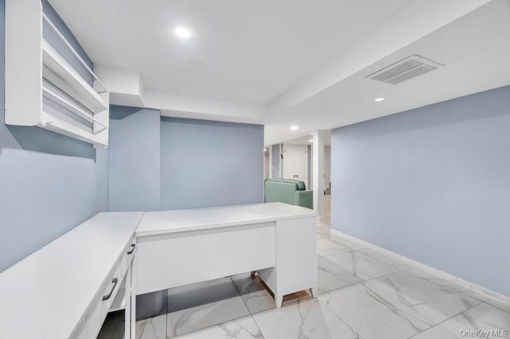 Single Family 227th  Queens, NY 11413, MLS-973265-26