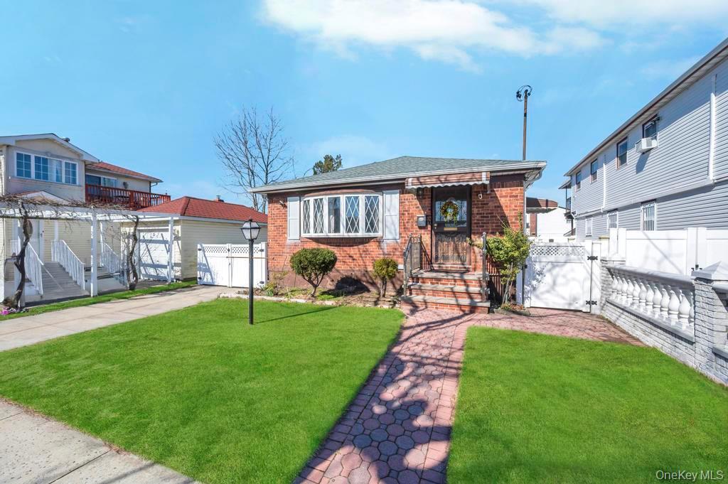 Single Family 227th  Queens, NY 11413, MLS-973265-3