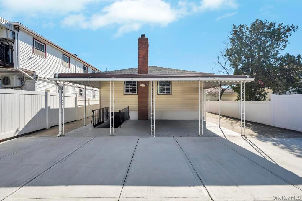 Single Family 227th  Queens, NY 11413, MLS-973265-32