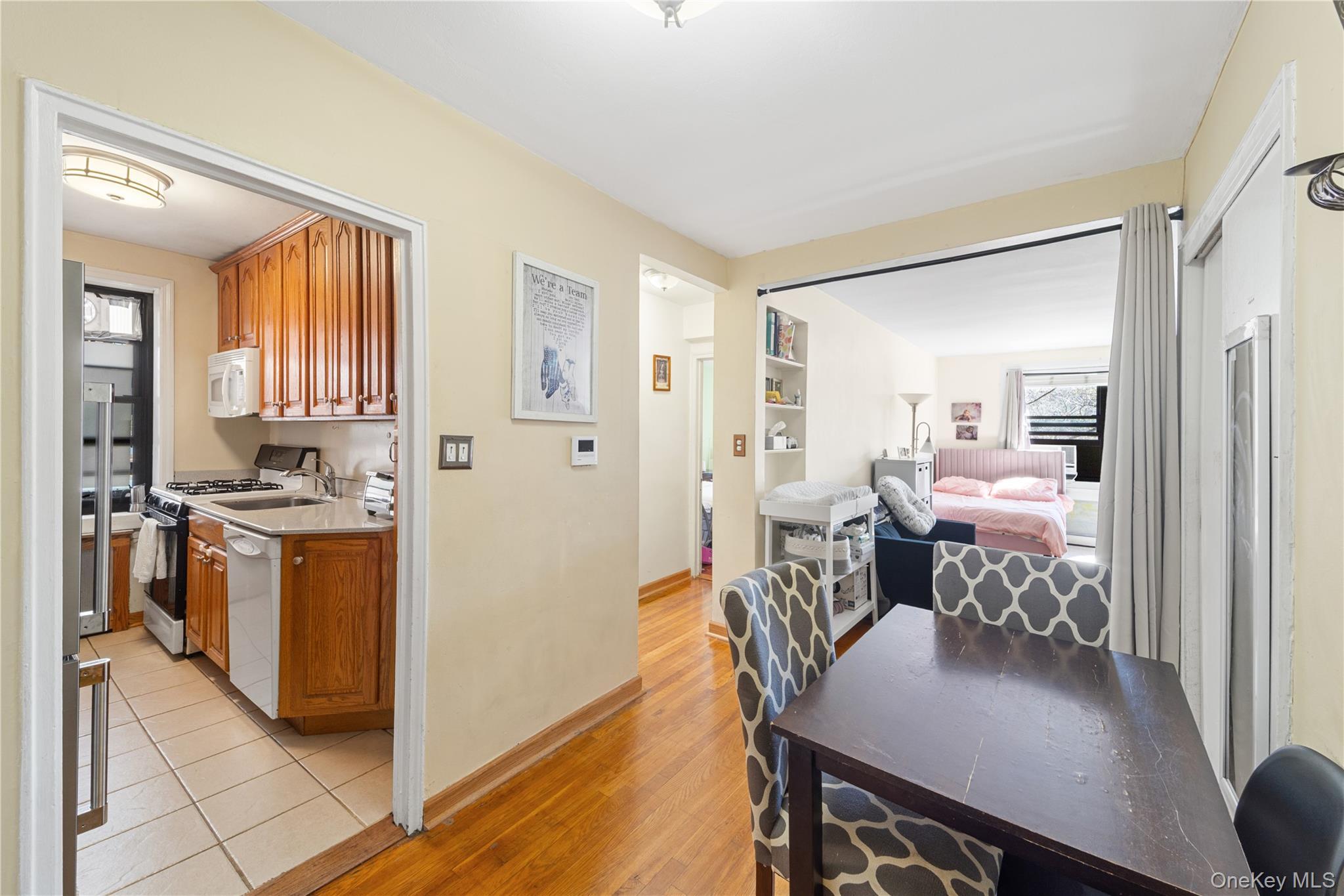 Coop 75th  Queens, NY 11364, MLS-973276-12