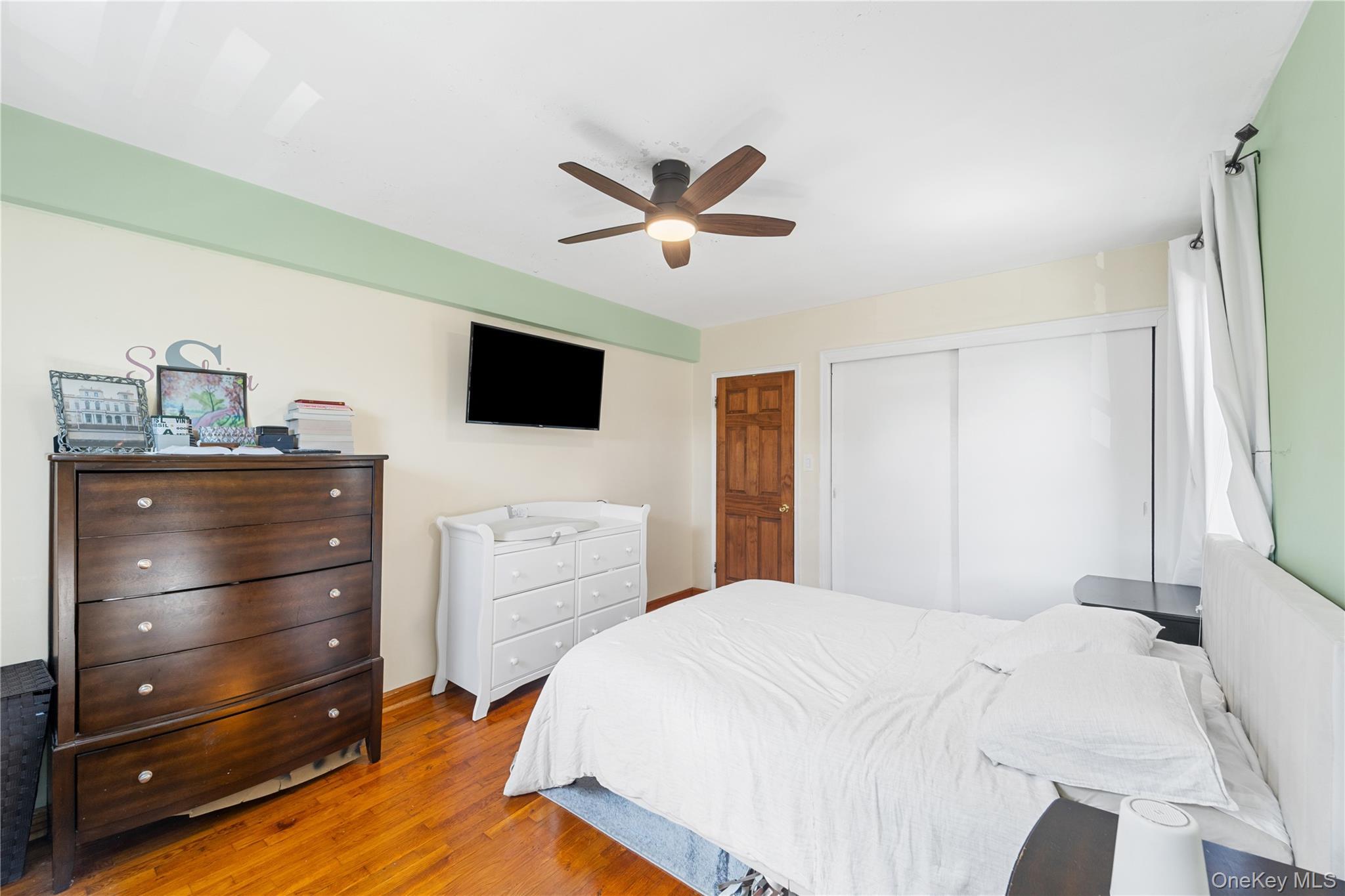 Coop 75th  Queens, NY 11364, MLS-973276-5