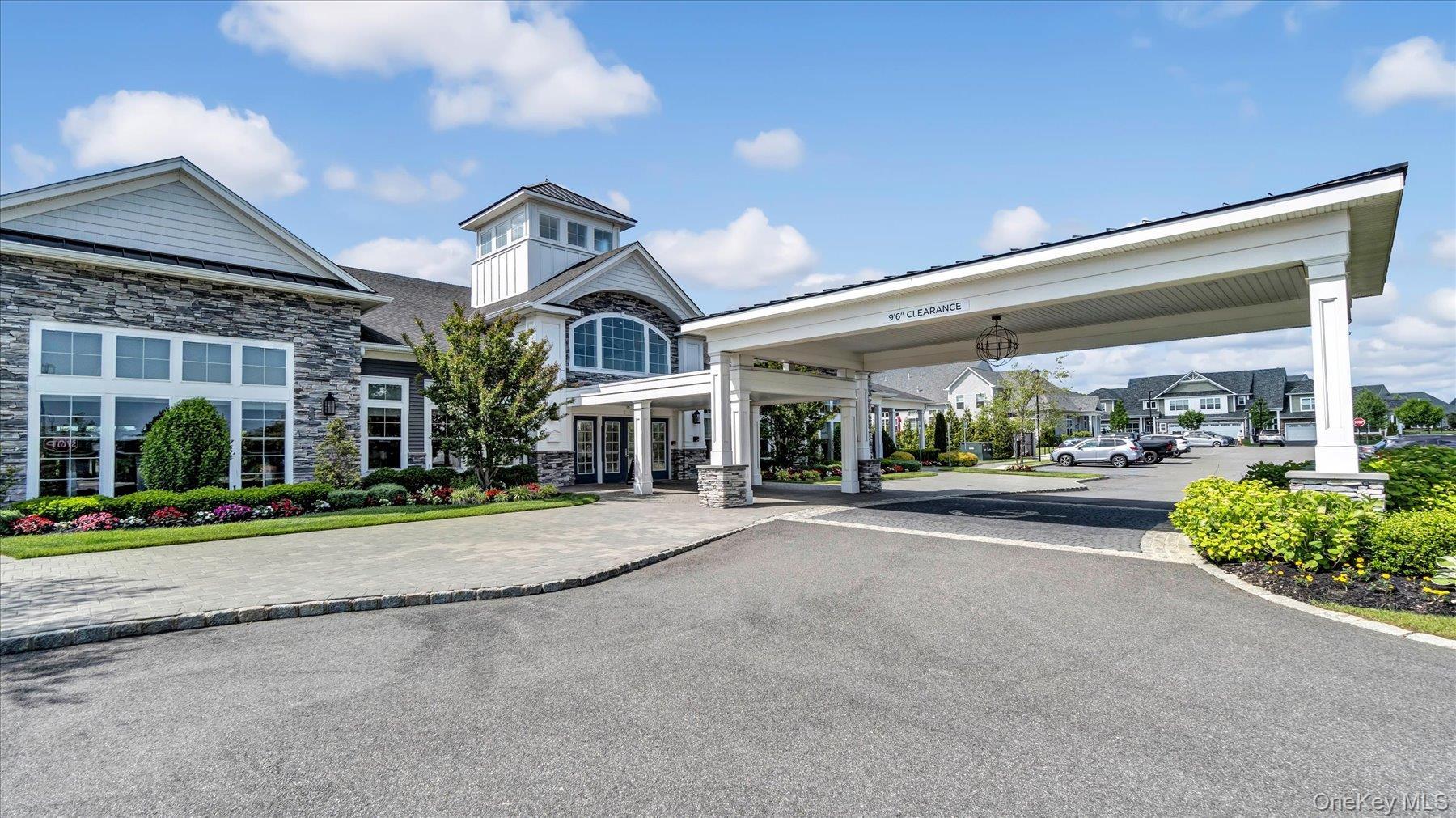 Condo Silver Timber  Suffolk County, NY 11980, MLS-973285-22