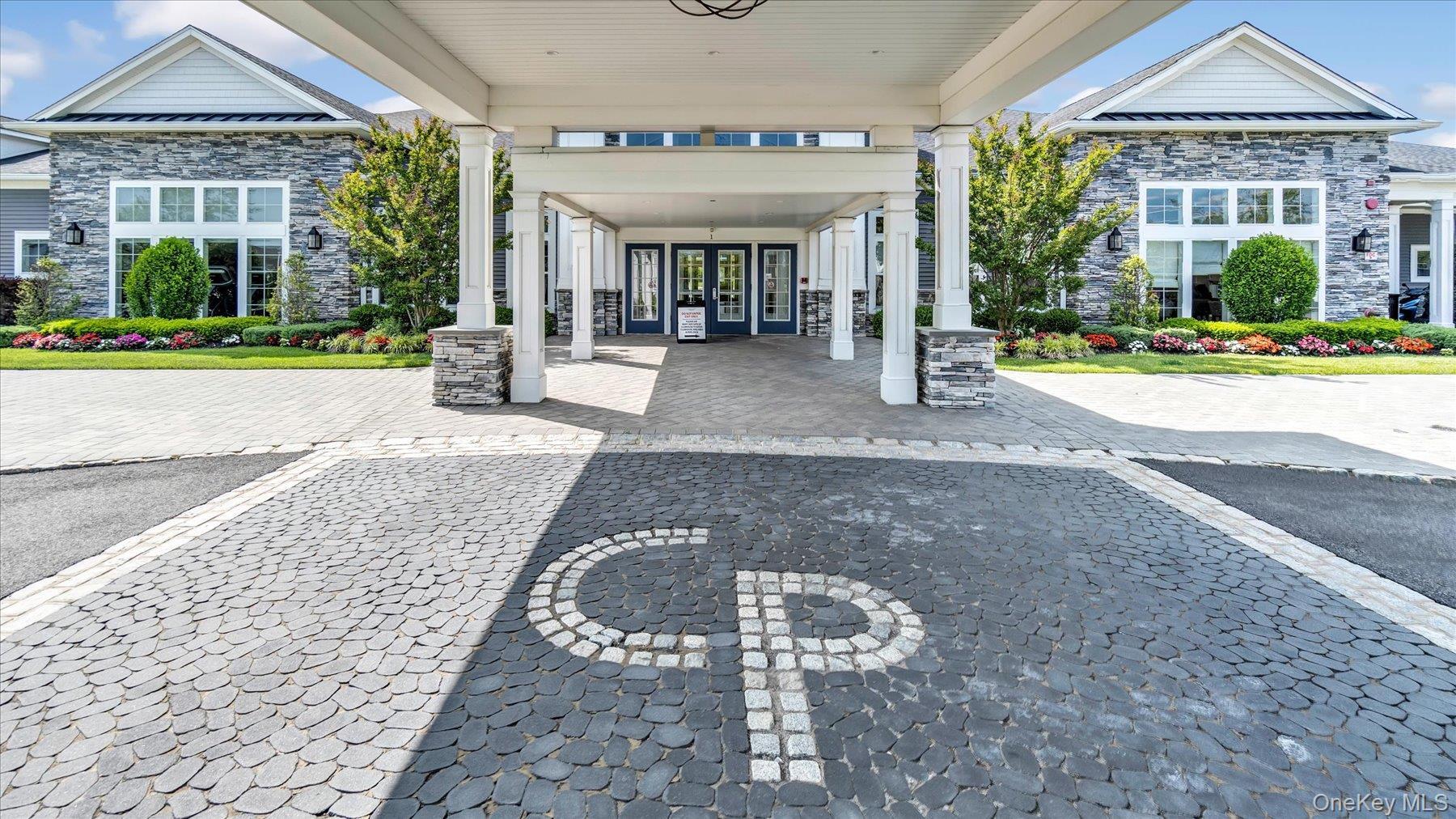 Condo Silver Timber  Suffolk County, NY 11980, MLS-973285-23